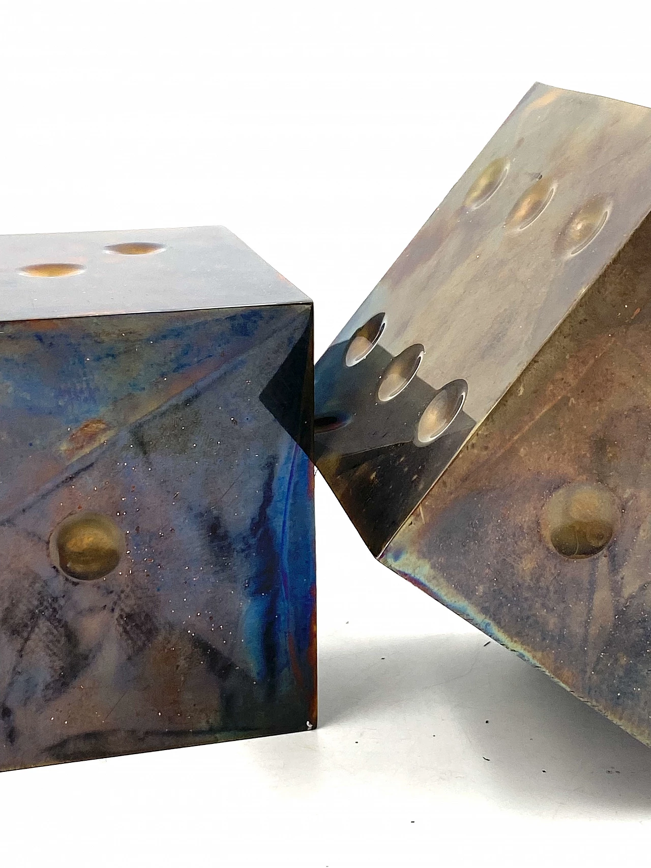Pair of brass dice-shaped paperweights, 1970s 15