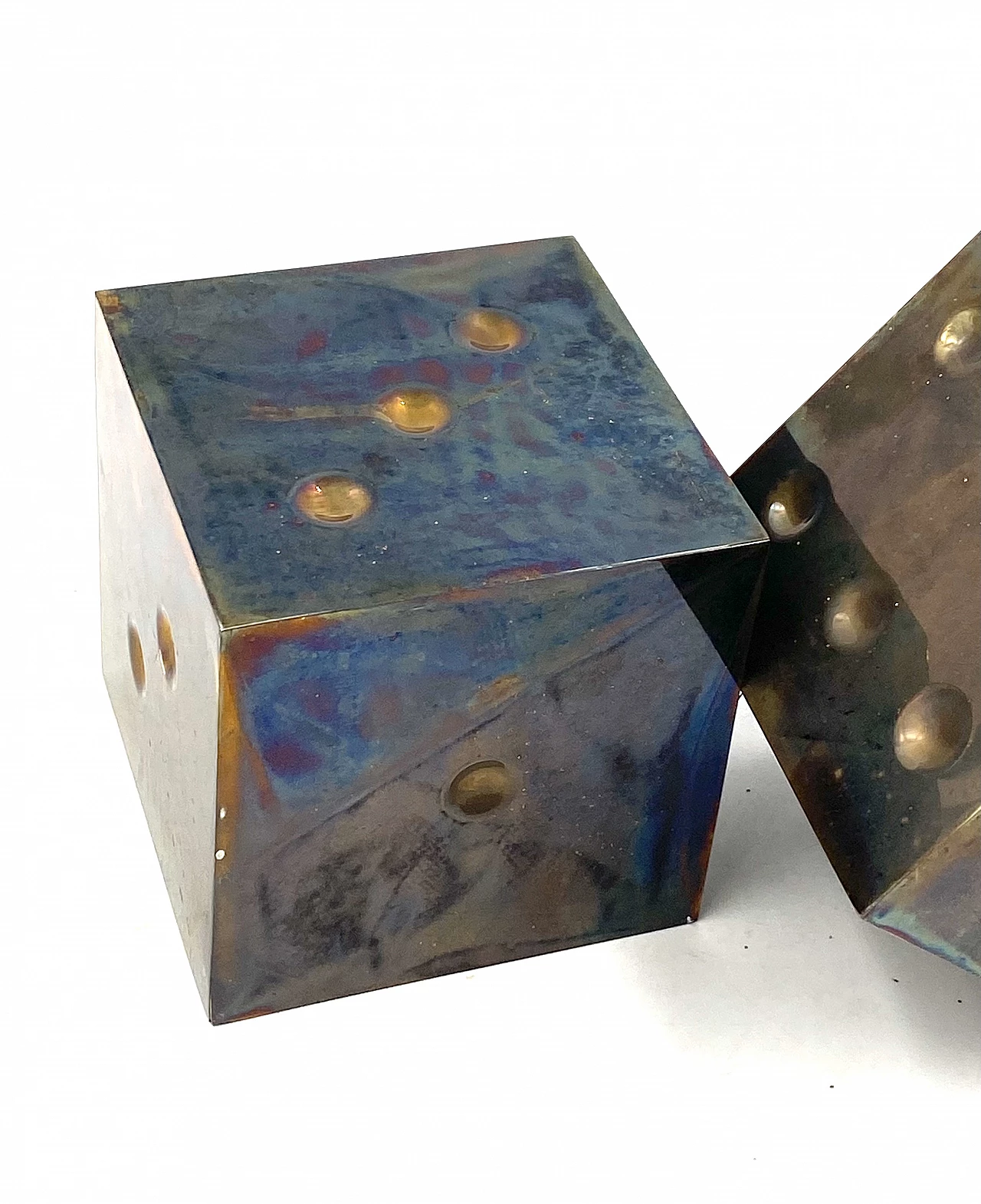 Pair of brass dice-shaped paperweights, 1970s 17