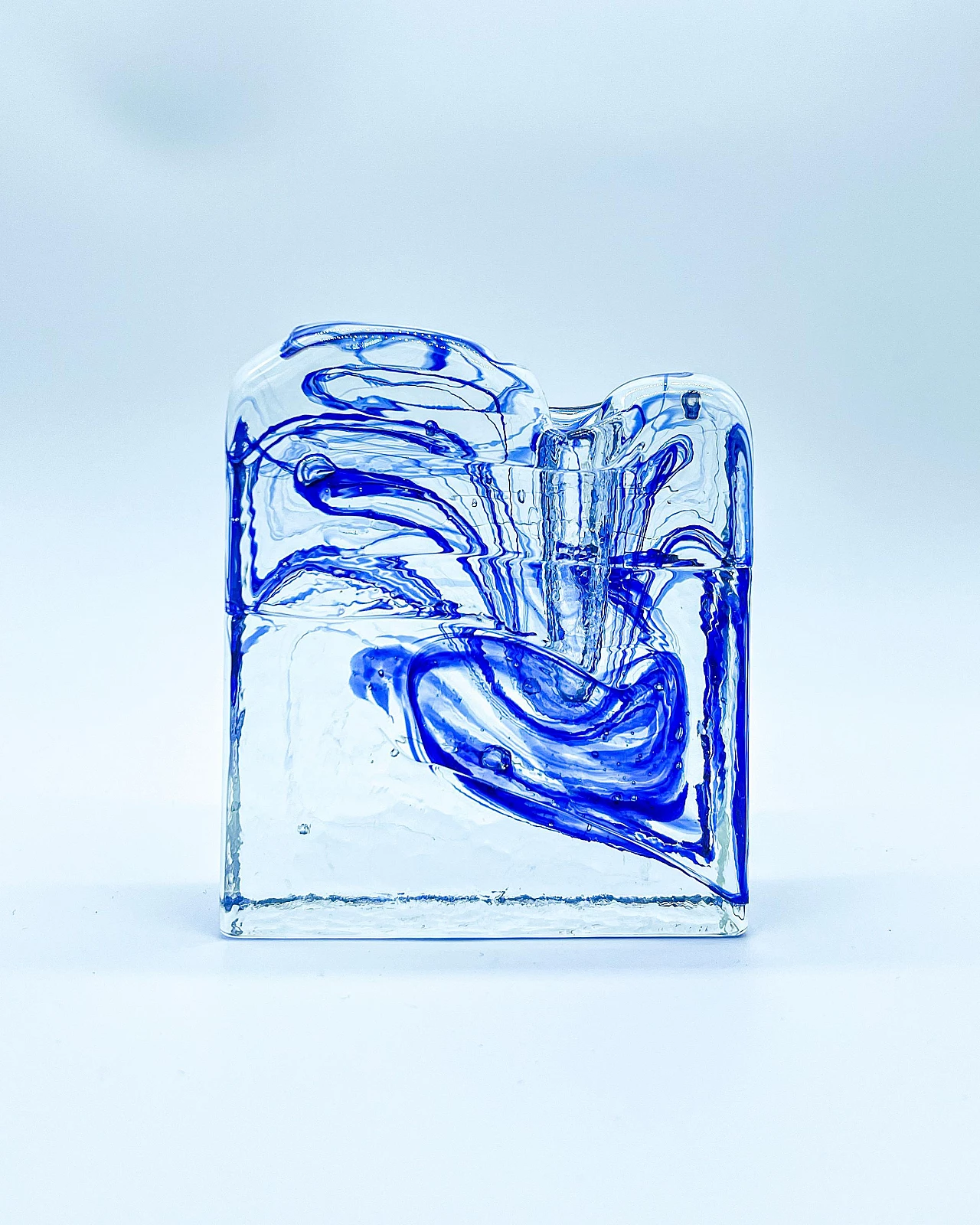 Vaso in vetro trasparente e blu effetto inchiostro, anni '80 4