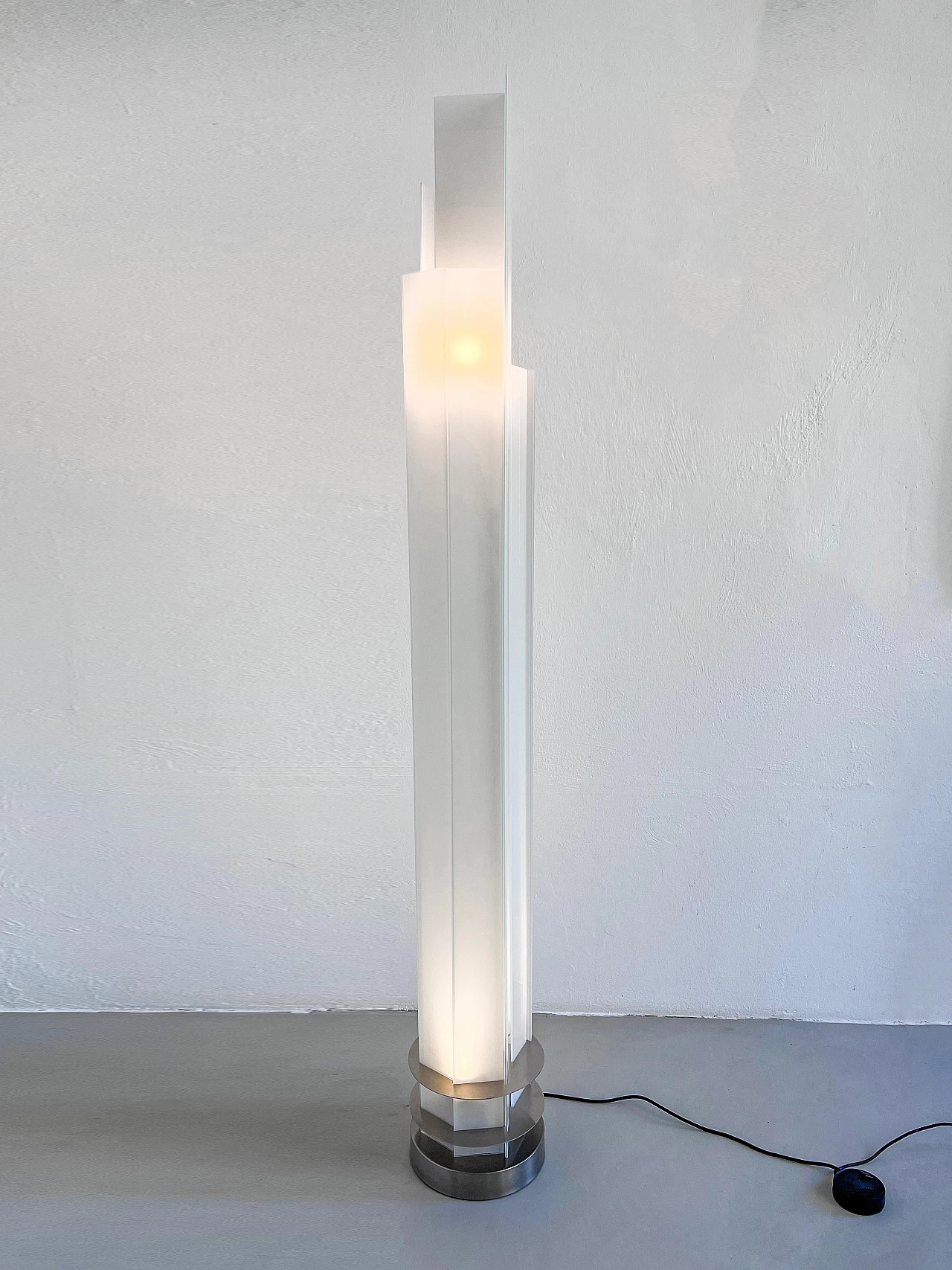 Adubai floor lamp by Matteo Nunziati for Fontana Arte 7
