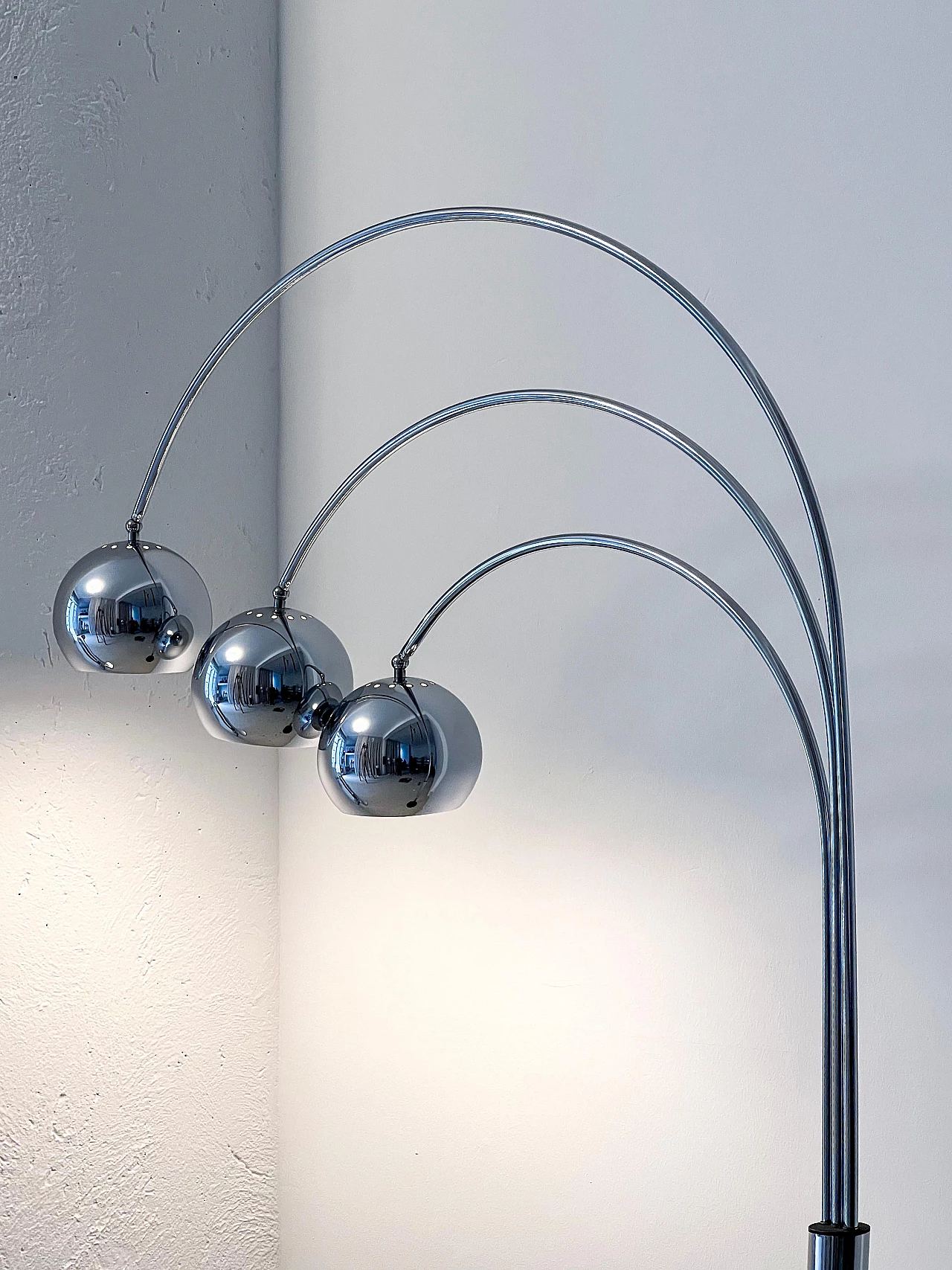 Space Age floor lamp attributed to Reggiani, 1970s 8