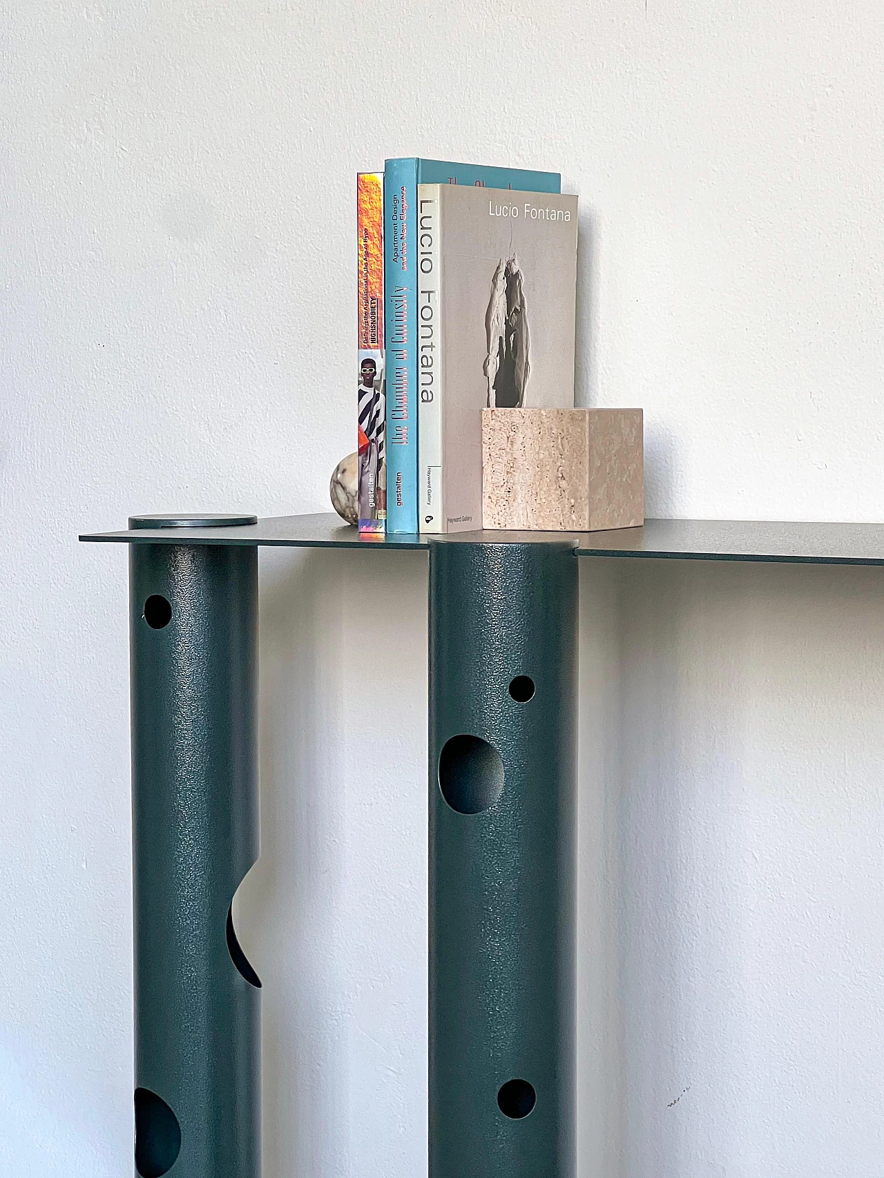 Green metal Silös console 5