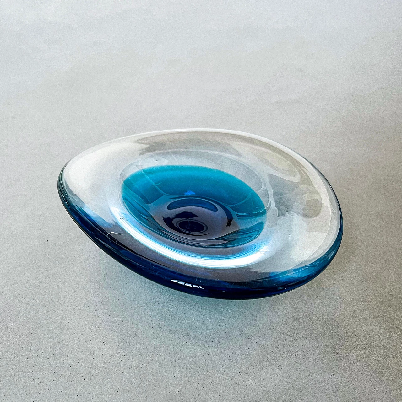 Transparent and blue submerged Murano glass bowl, 1960s 4