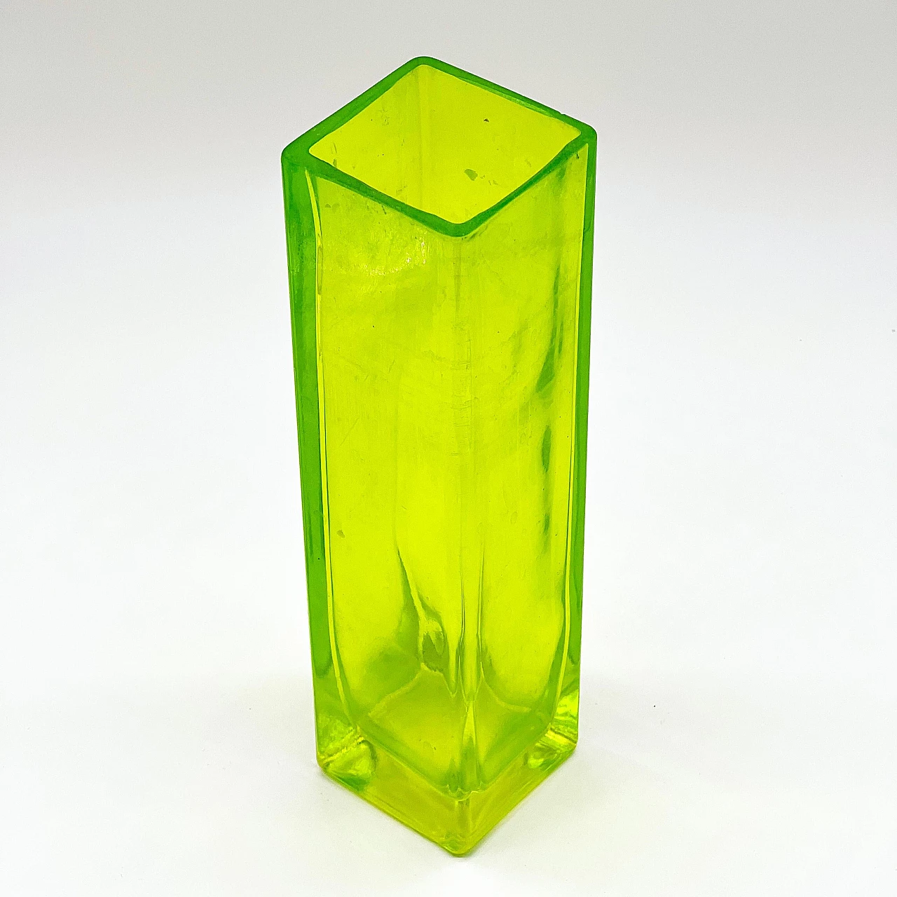 Vaso squadrato in vetro di Murano verde, anni '60 3