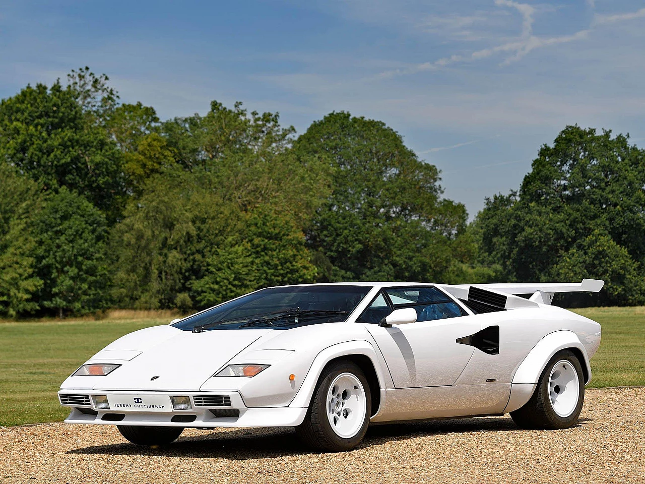 Crystal Lamborghini Countach model car, 1980s 3