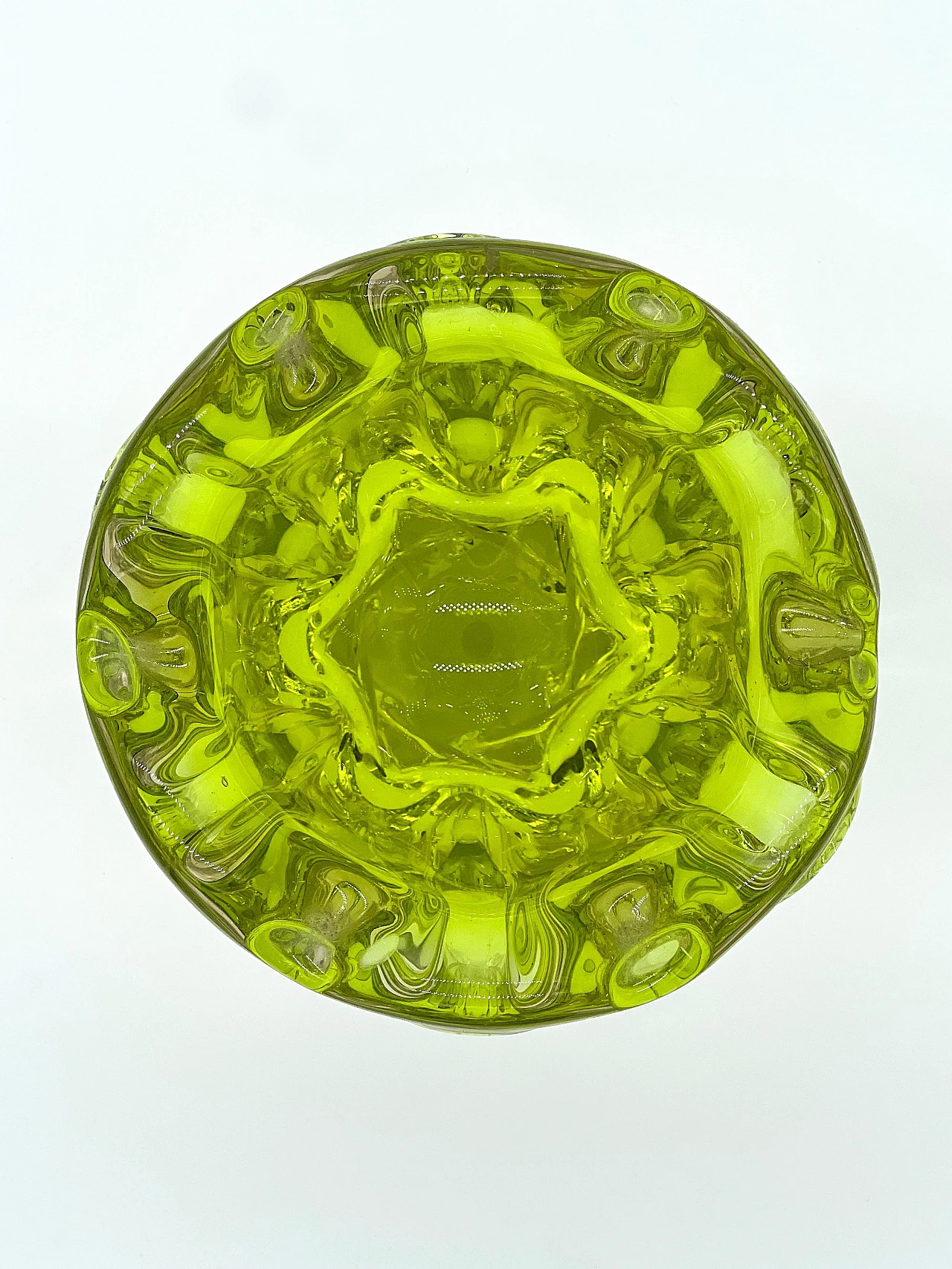 Vaso in vetro di Murano sommerso verde lime, anni '60 2