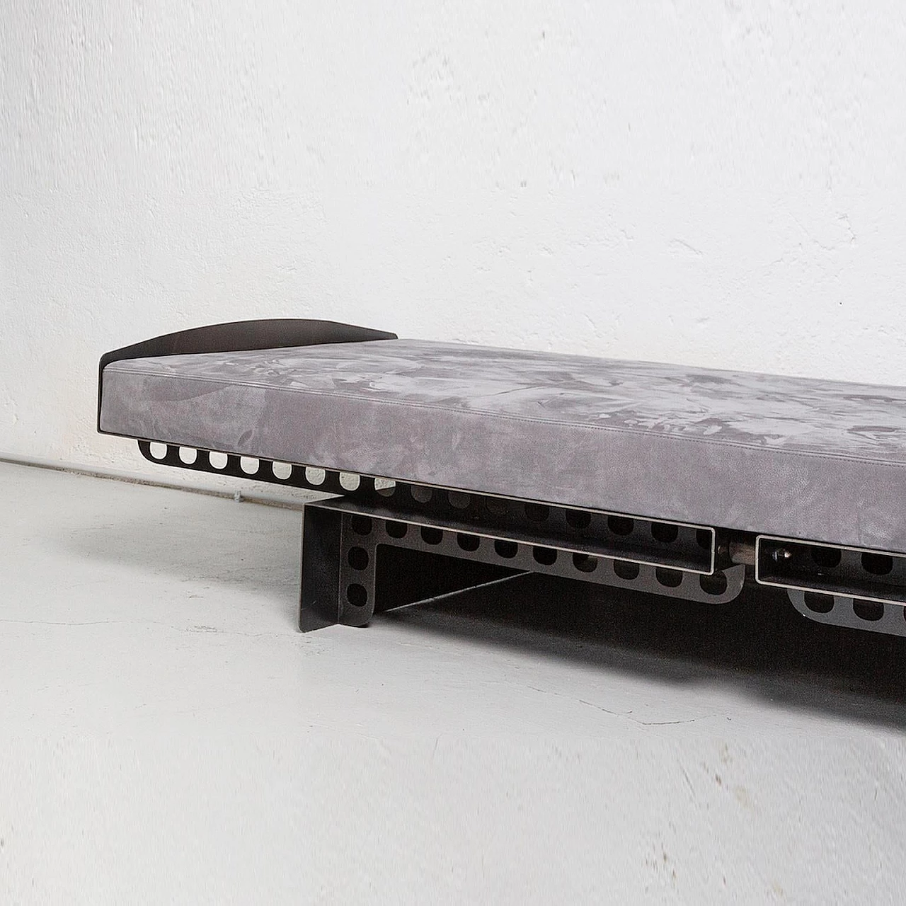 Metal and suede Meccano daybed 7