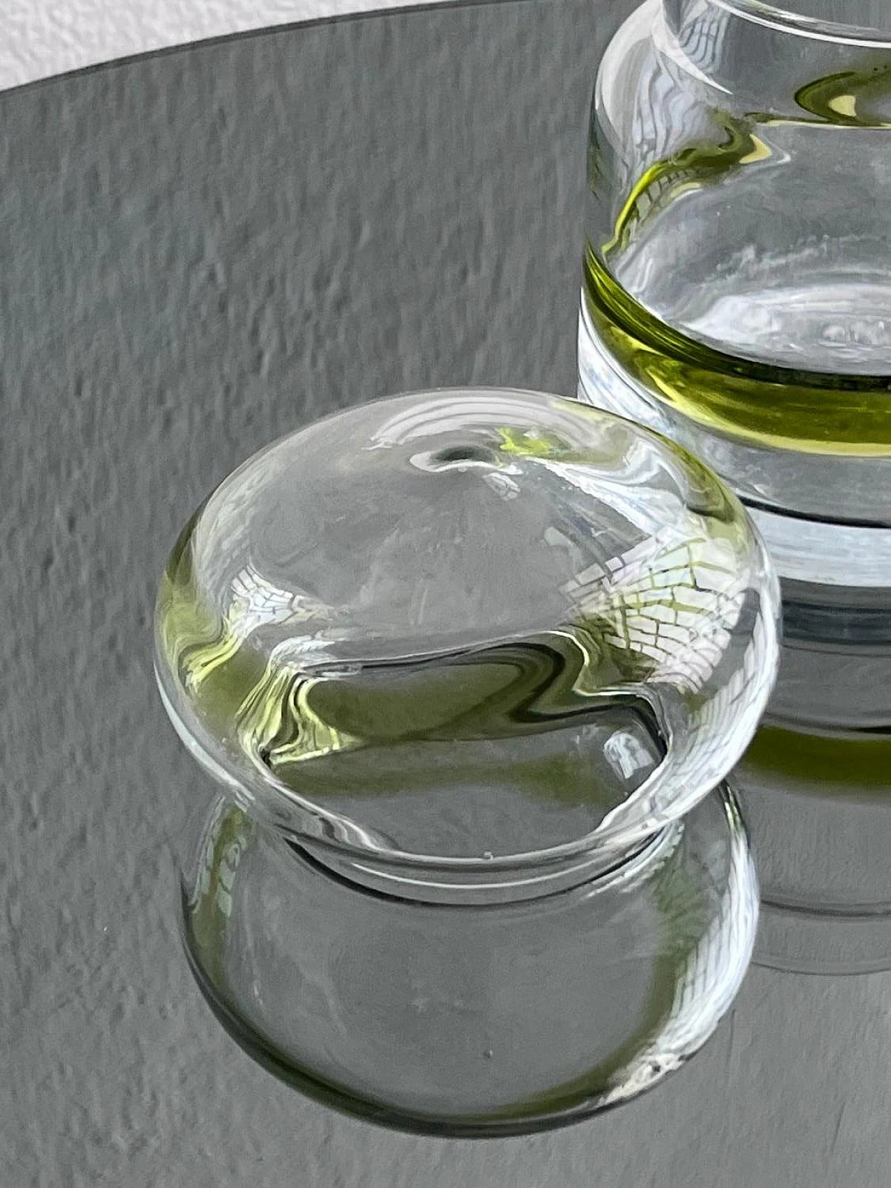 Transparent and green Murano glass vase with lid, 1960s 5