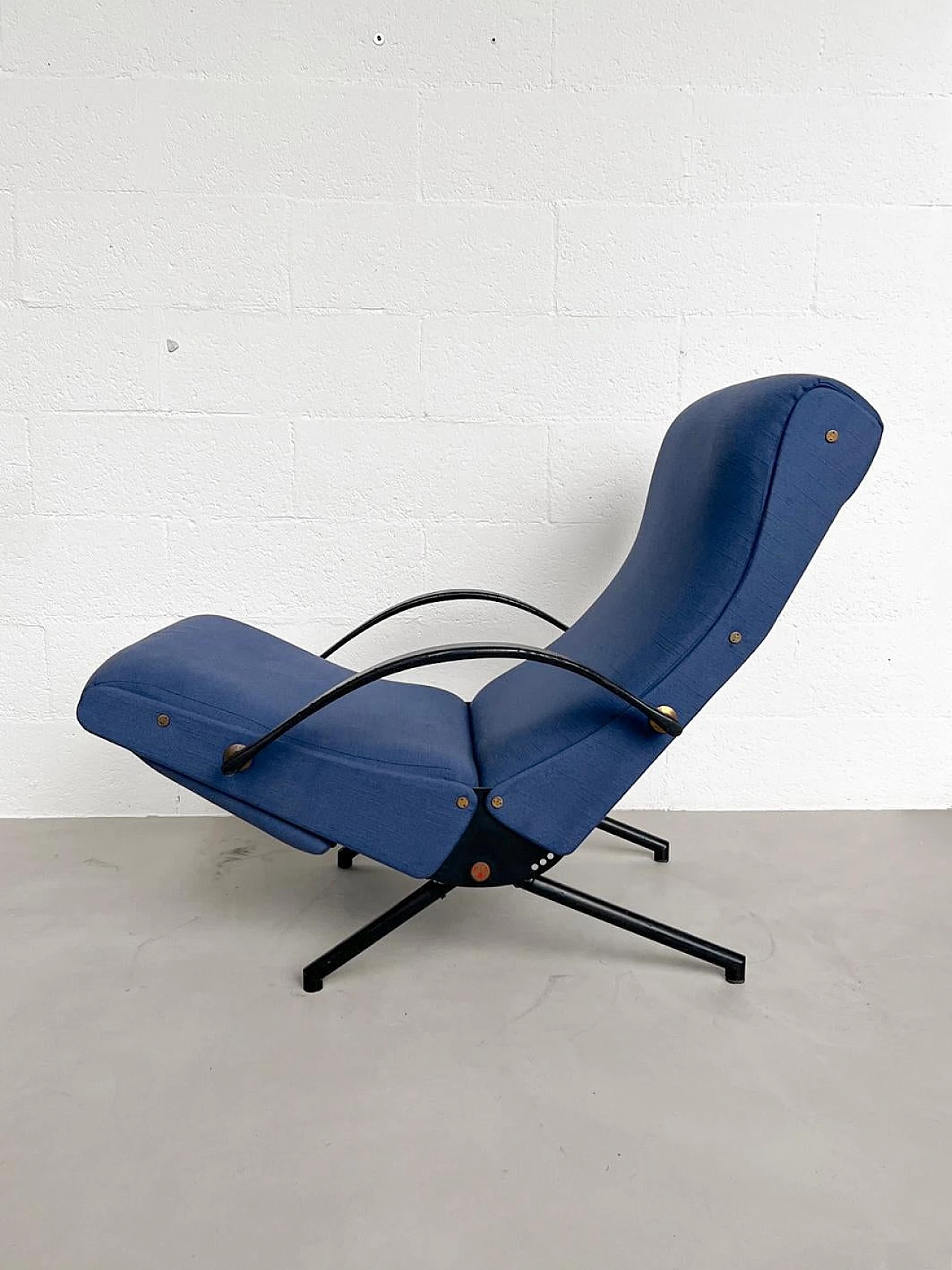 P40 armchair by Osvaldo Borsani for Tecno, 1960s 8