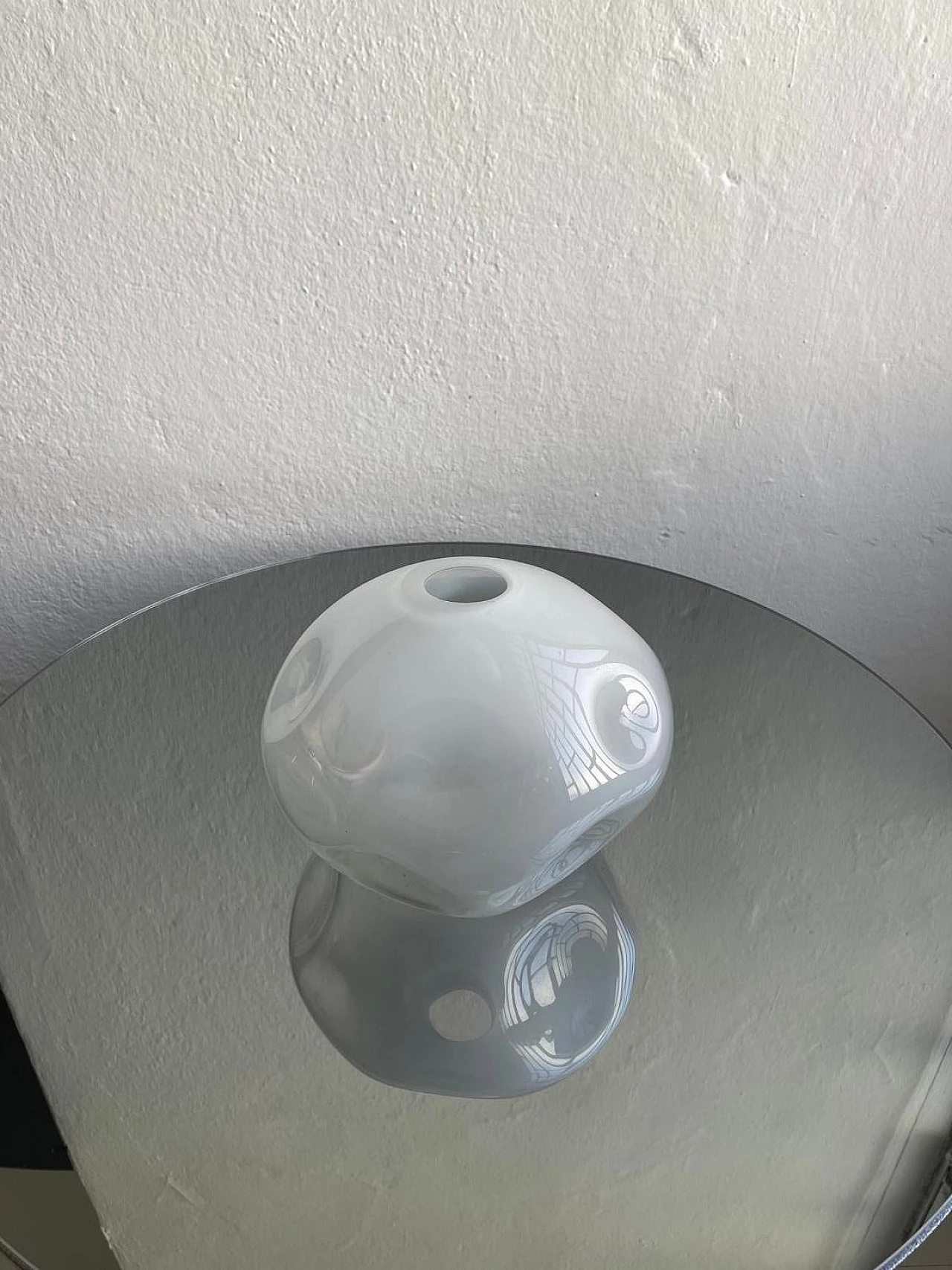 Vaso in vetro di Murano lattimo, anni '60 3