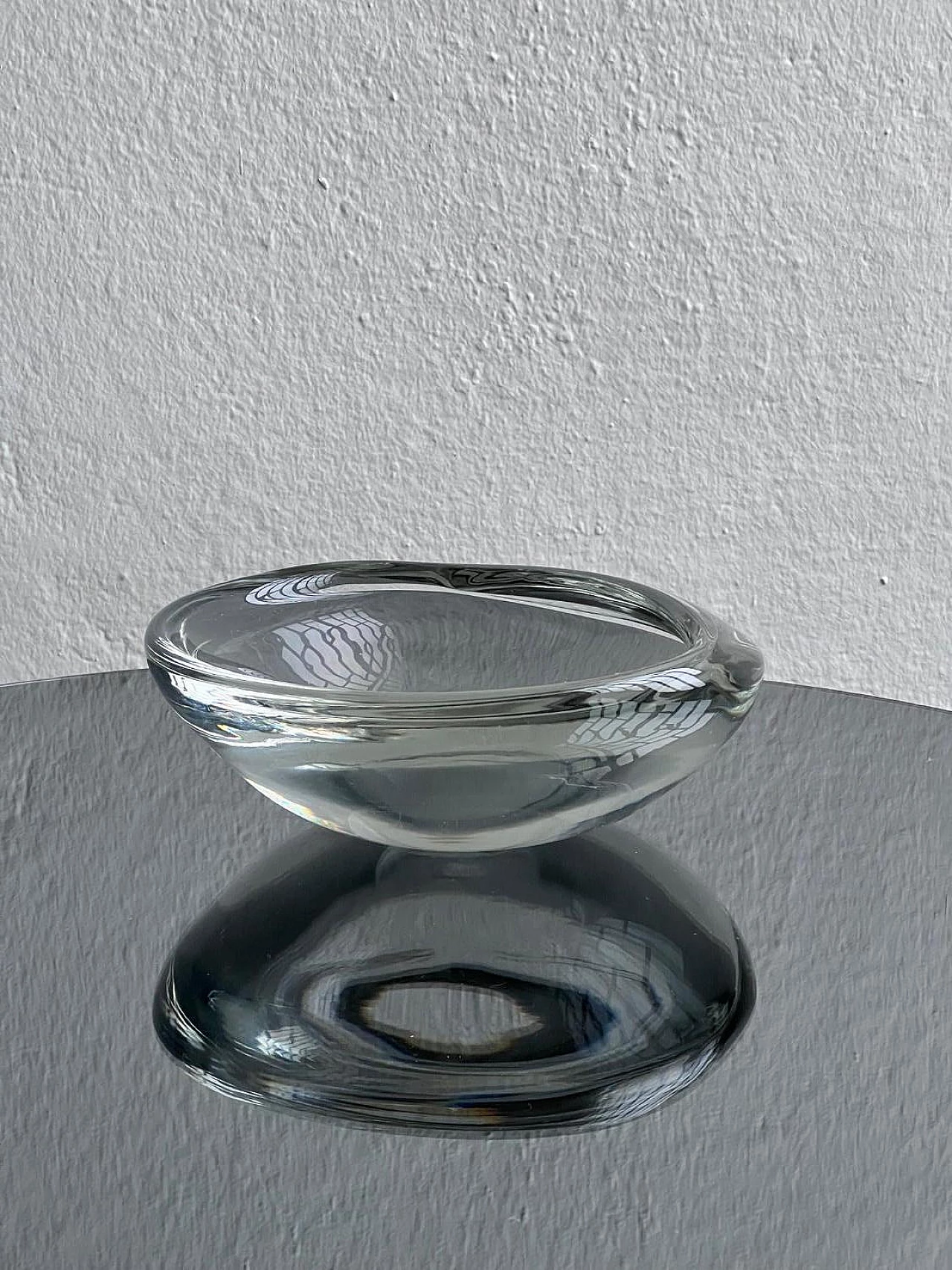 Transparent Murano glass bowl by Alfredo Barbini, 1960s 4