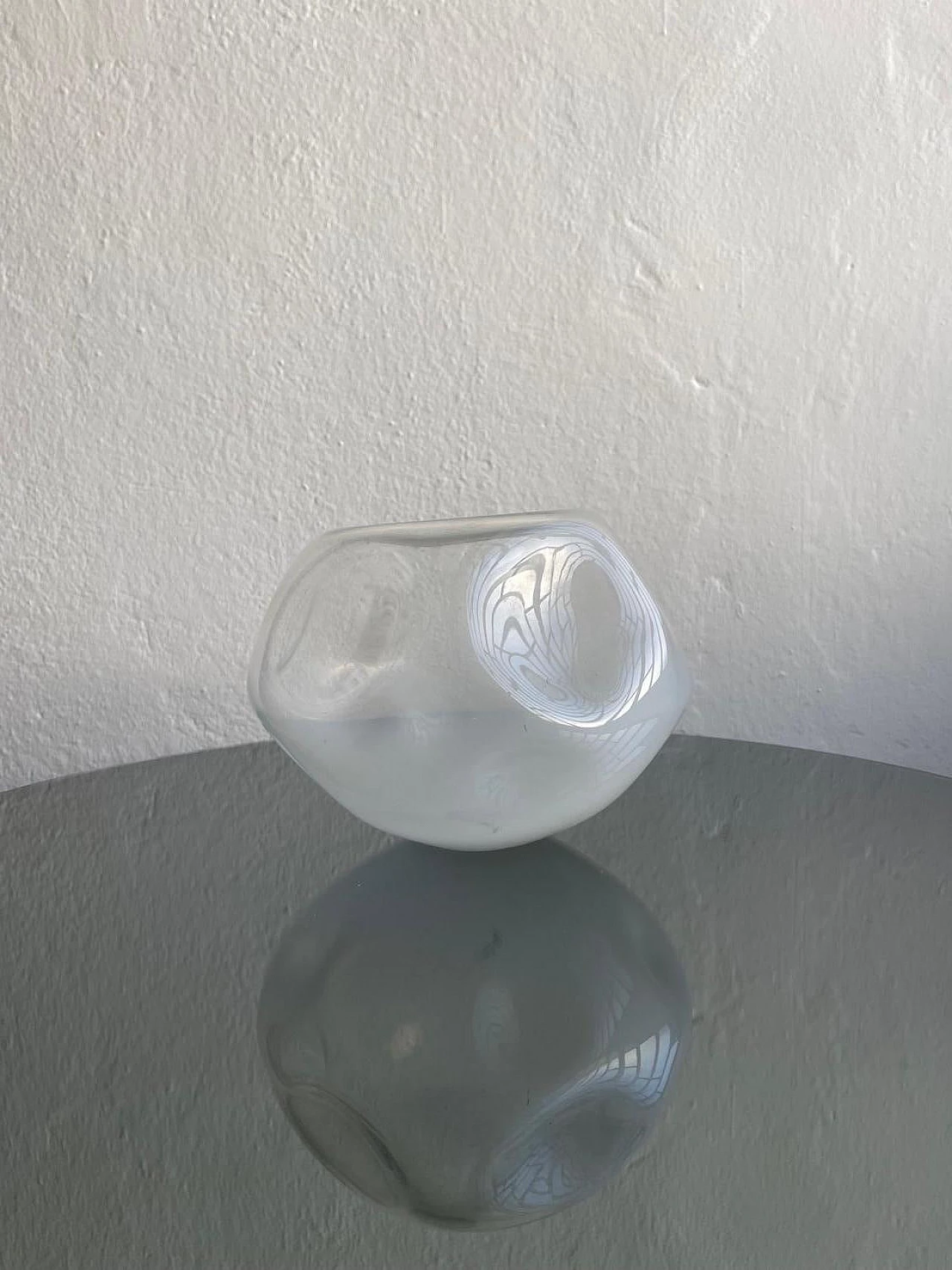 Milk Murano glass vase, 1960s 7
