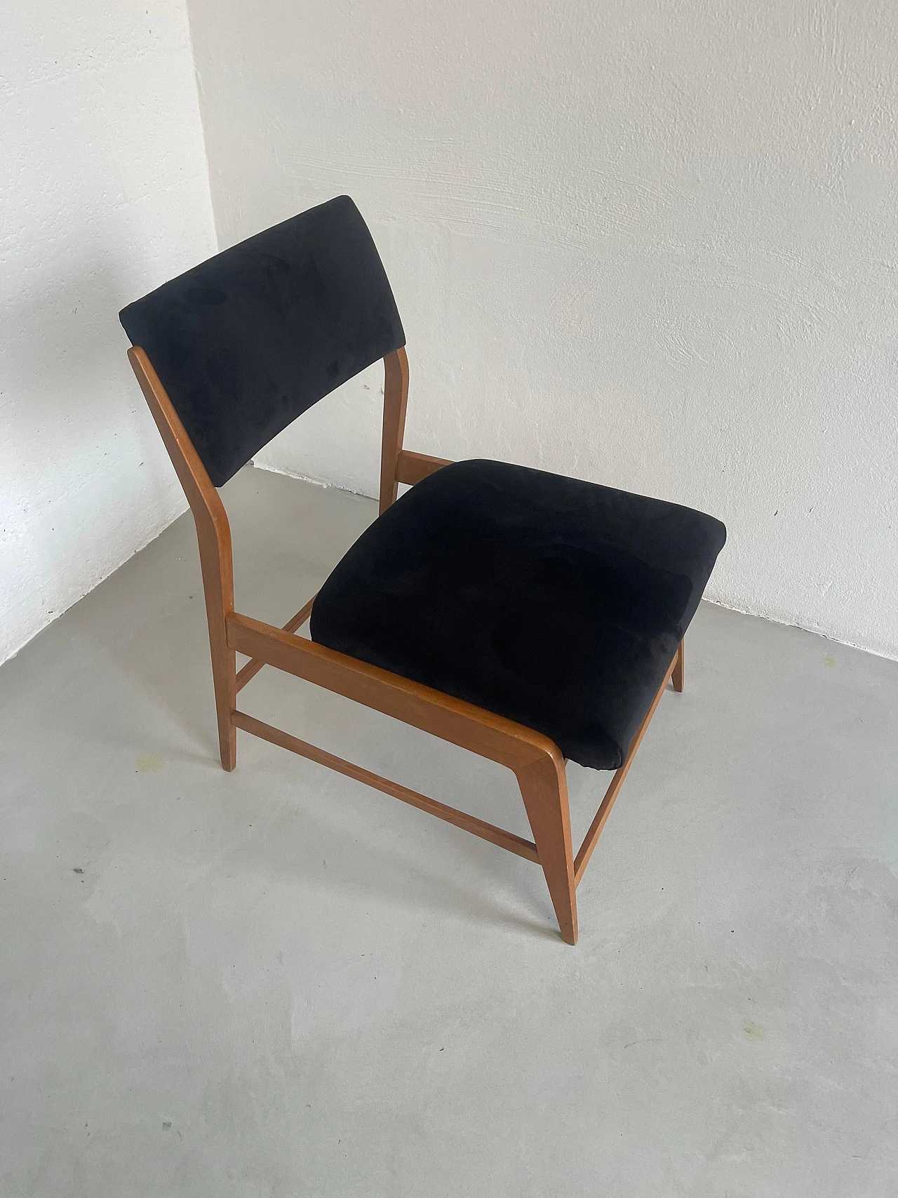 Pair of wood and black velvet armchairs, 1960s 5