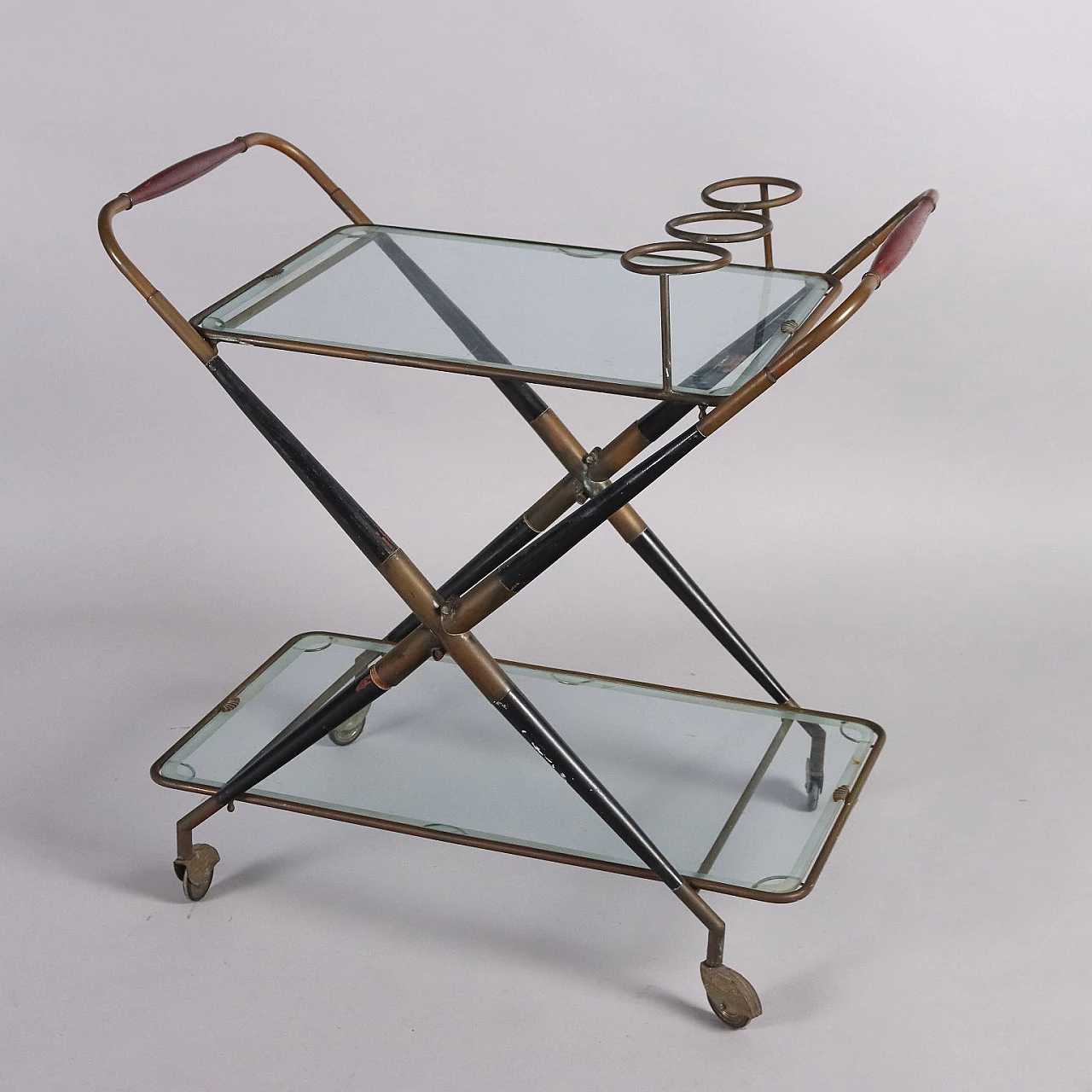Bar cart in brass and glass with double top, 1950s 10