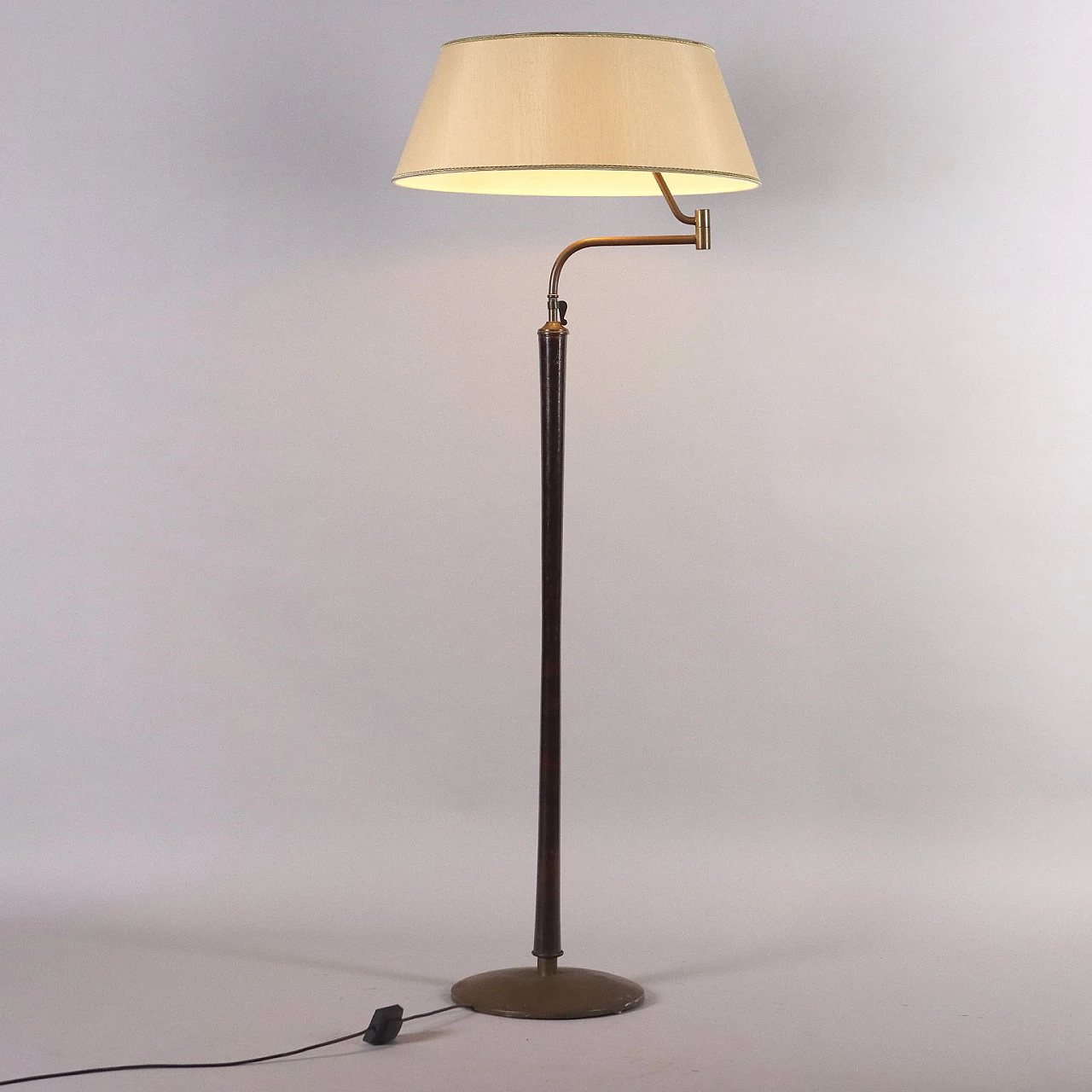 Floor lamp in stained wood and brass, 1950s 1