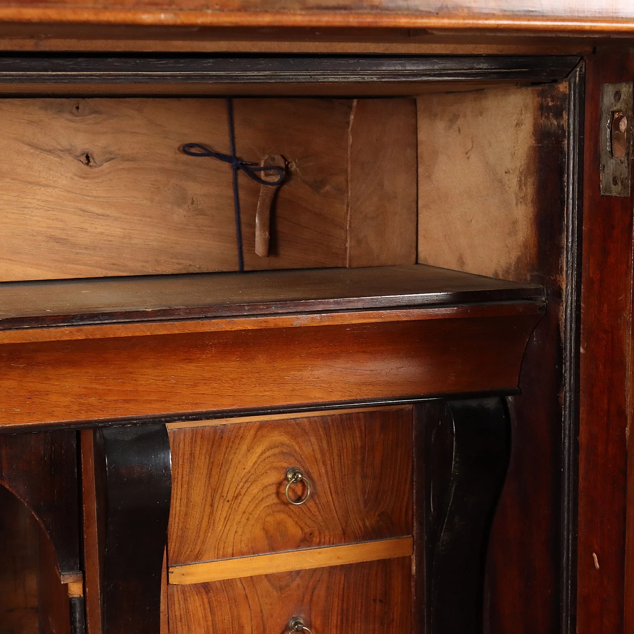 Secrétaire in mahogany and walnut with marble top, 19th century 7