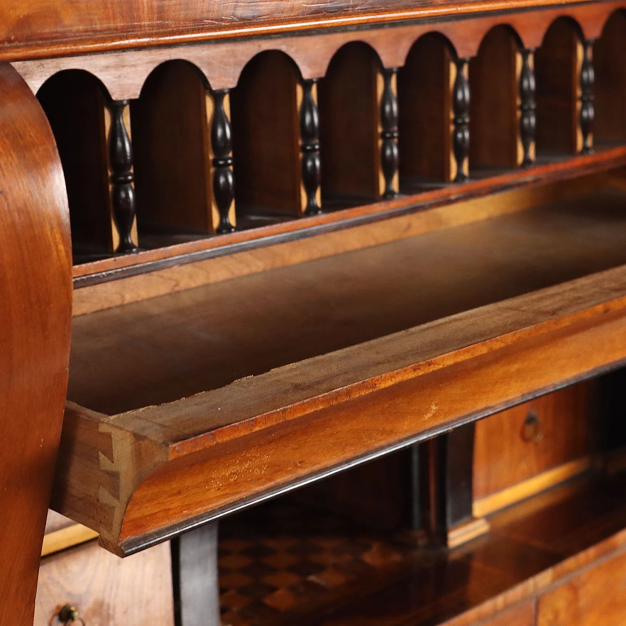 Secrétaire in mahogany and walnut with marble top, 19th century 9