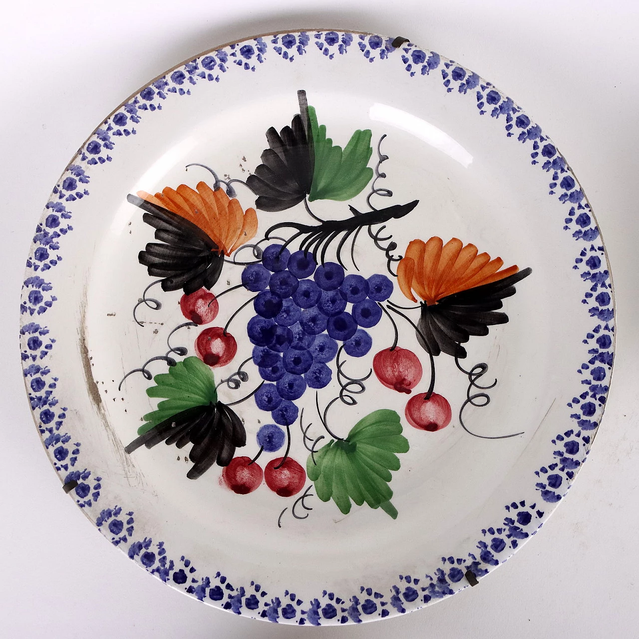 6 Plates in majolica polychrome, 19th century 9