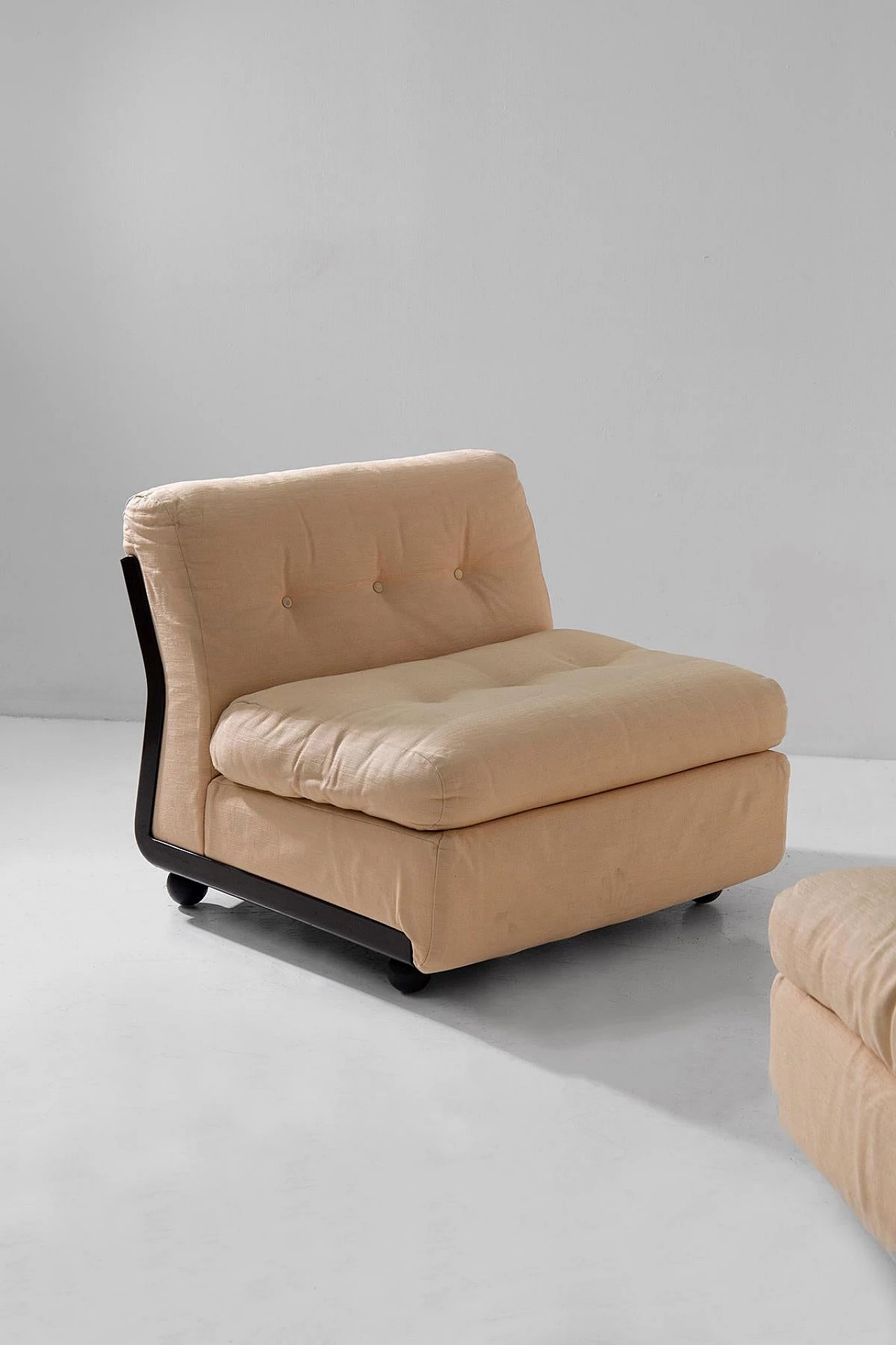 Pair of Amanta armchairs by Mario Bellini for C&B Italia, 1960s 3