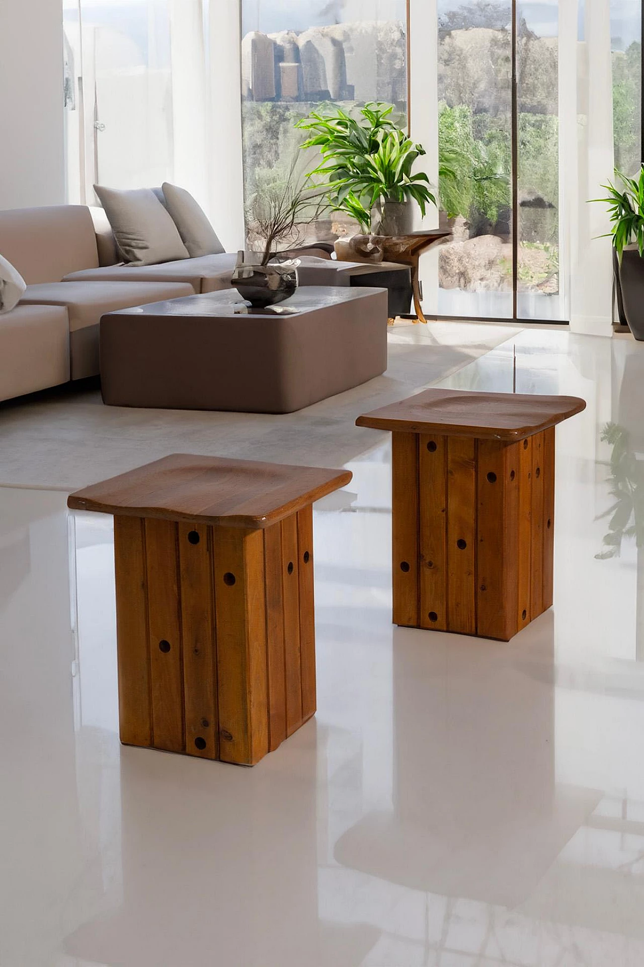 Pair of pine stools attributed to Giuseppe Rivadossi, 1970s 2