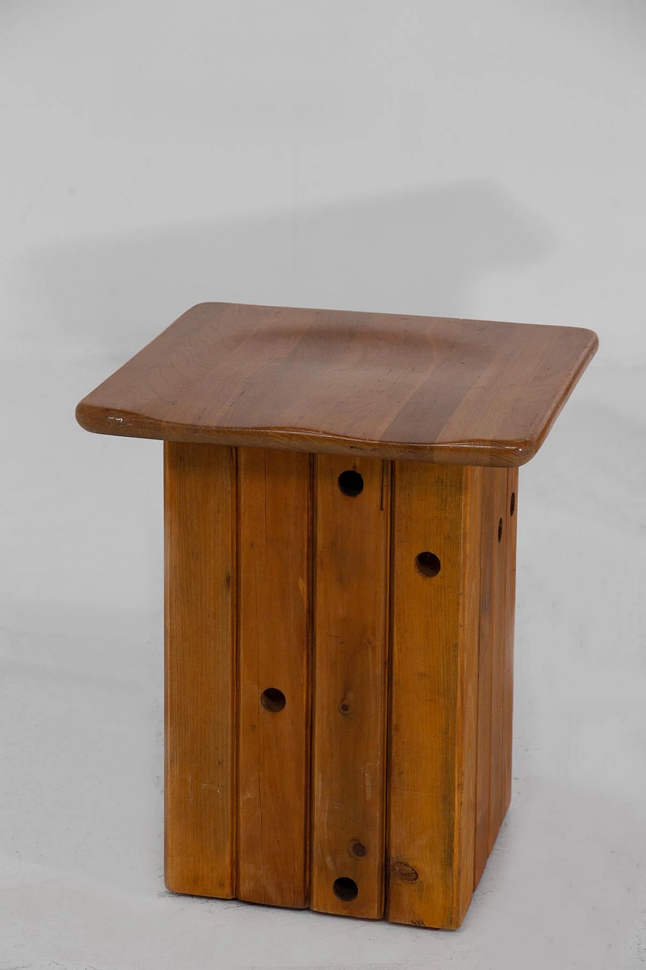 Pair of pine stools attributed to Giuseppe Rivadossi, 1970s 7