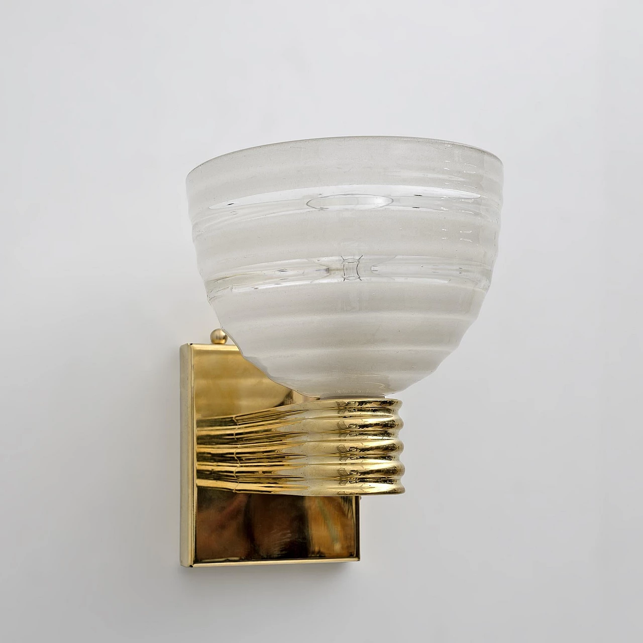 Pair of brass and glass wall lights attributed to Venini, 1940s 4