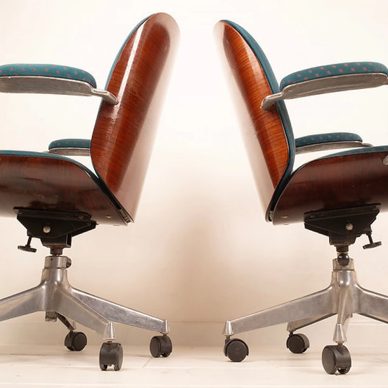Pair of Parioli 8105 office chairs by Ennio Fazioli for MIM Roma 3