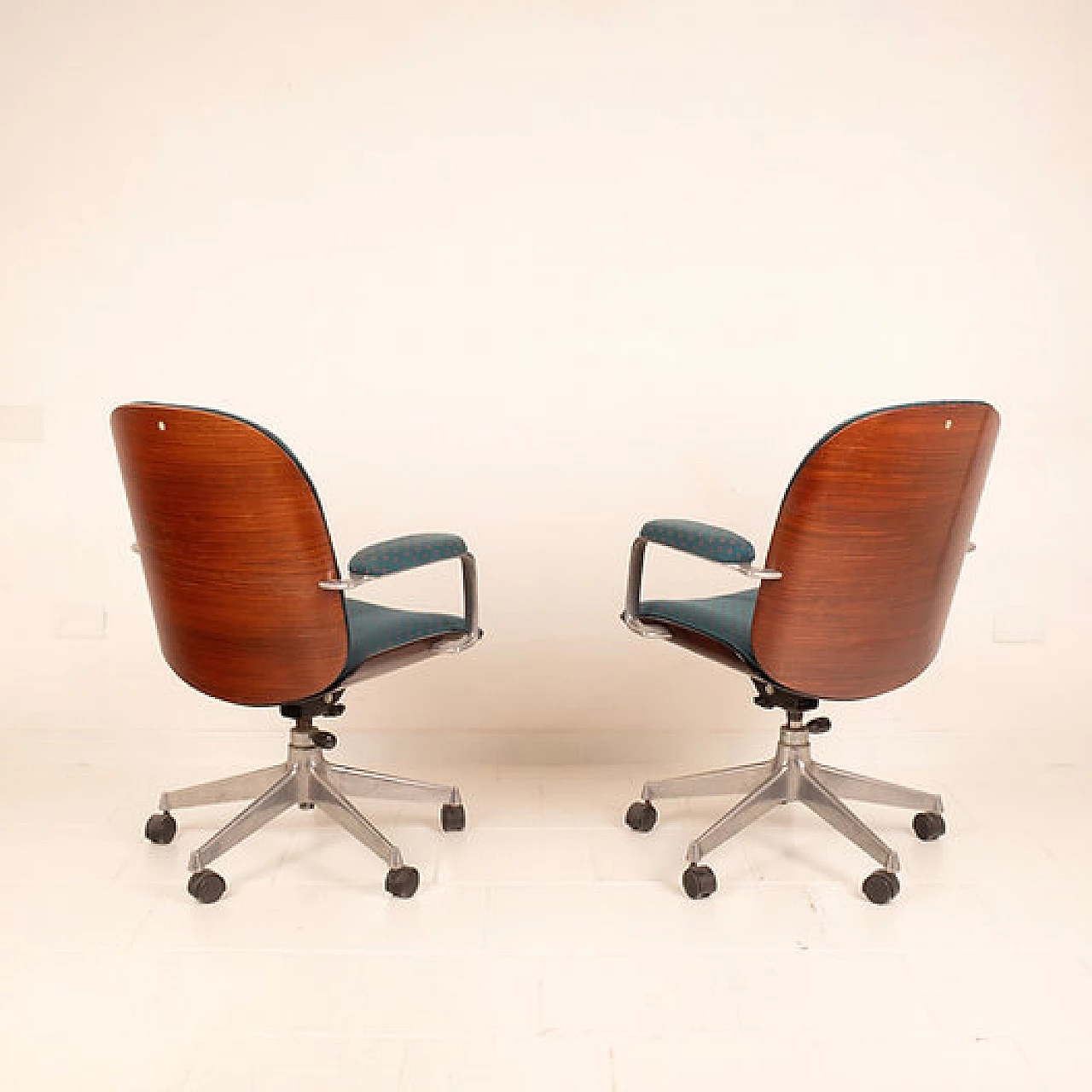 Pair of Parioli 8105 office chairs by Ennio Fazioli for MIM Roma 9