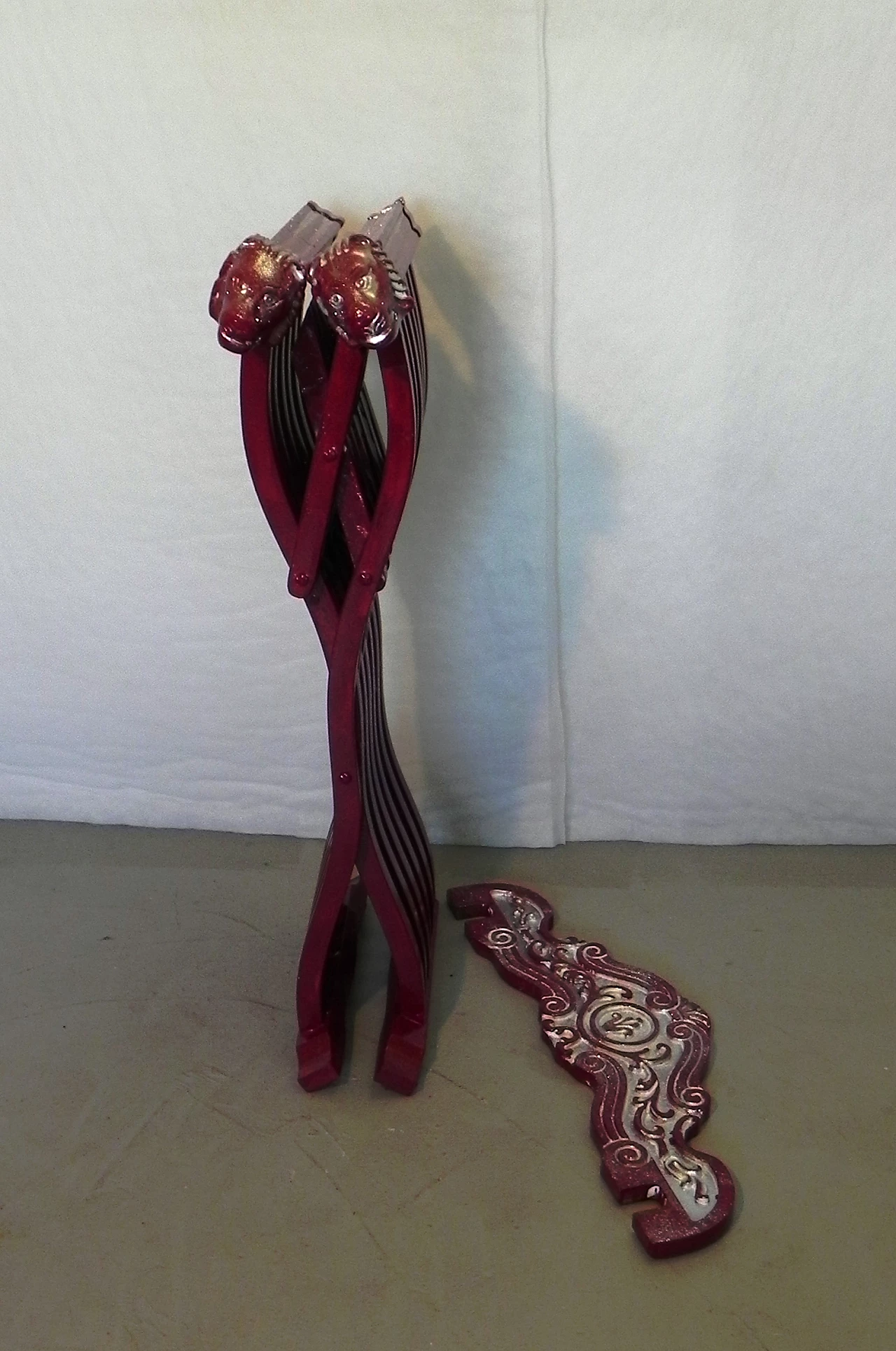 Sedia Savonarola in noce dipinto, anni '60 15