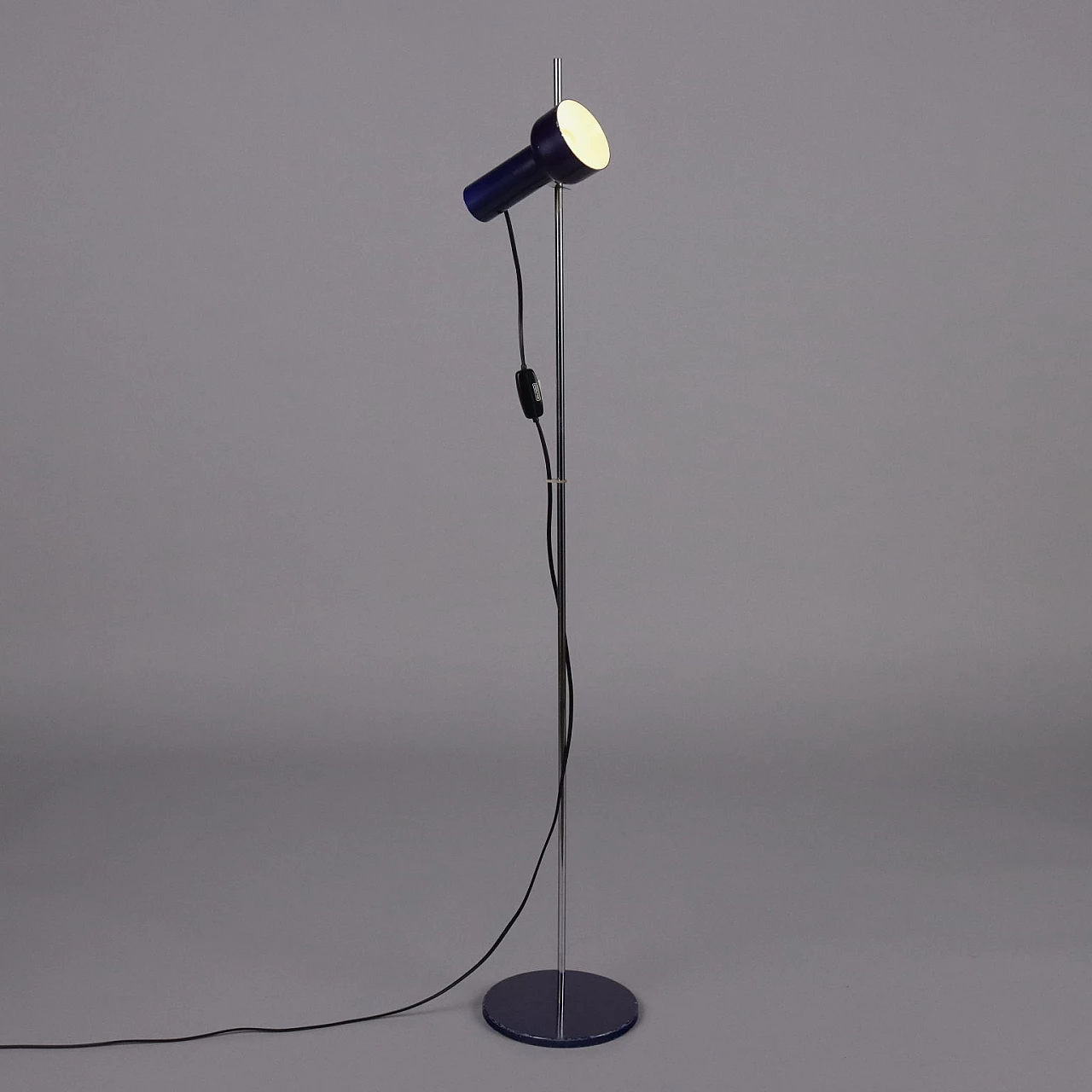 Adjustable floor lamp in chrome-plated and enamelled metal, 1970s 1