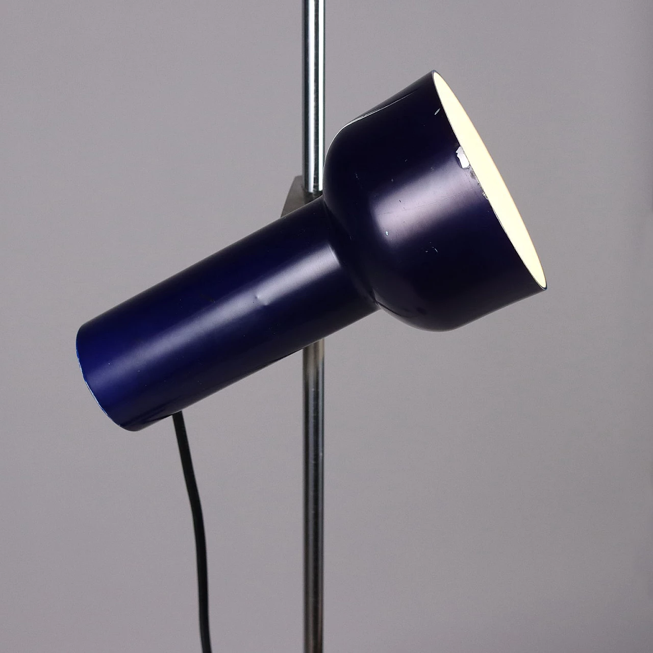 Adjustable floor lamp in chrome-plated and enamelled metal, 1970s 3