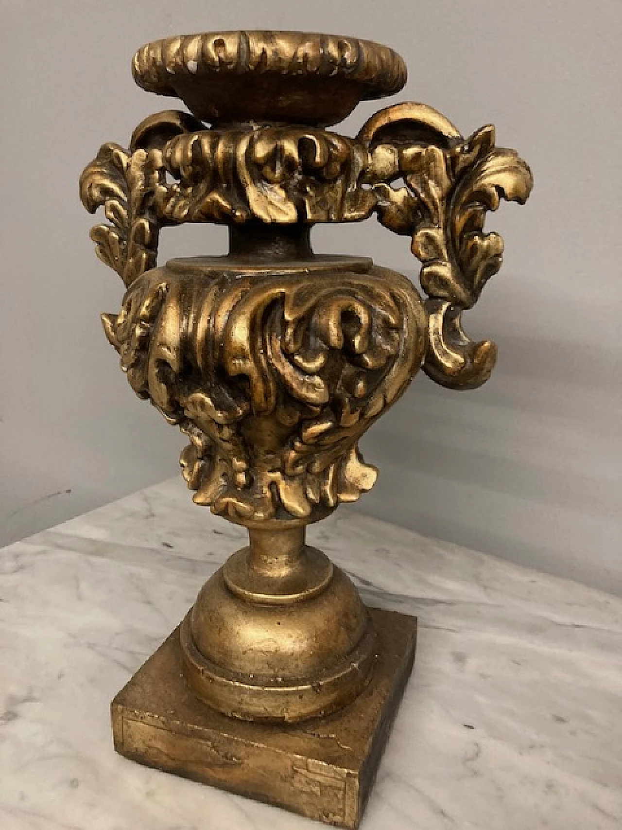 Pair of gilded carved wooden palm vases, 19th century 4