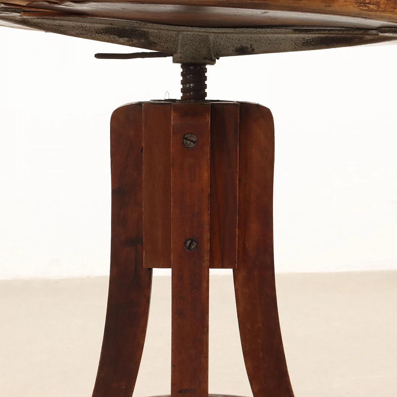 Stool in beechwood with metal footrest, 19th century 5