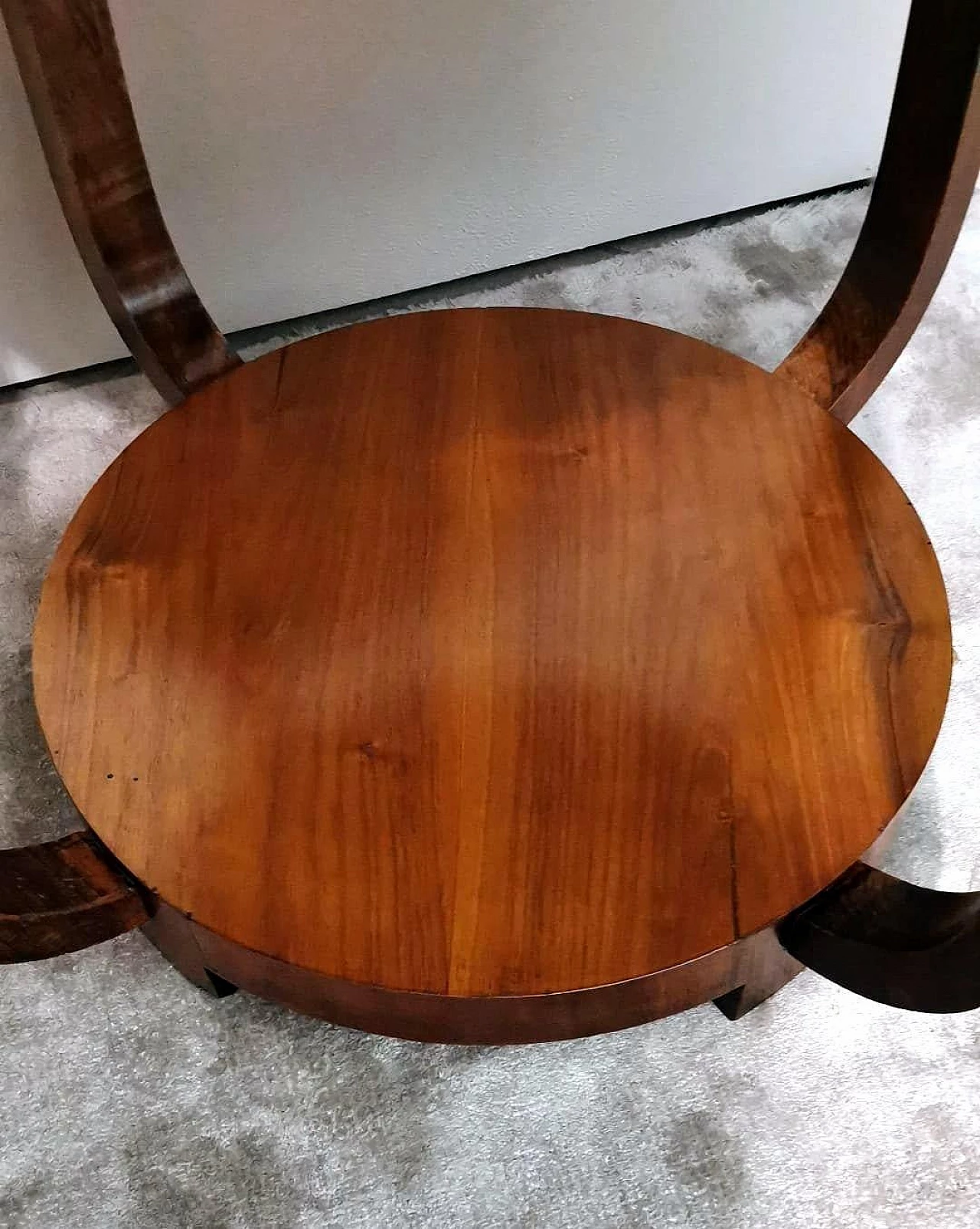 Art Deco round walnut coffee table, 1930s 17