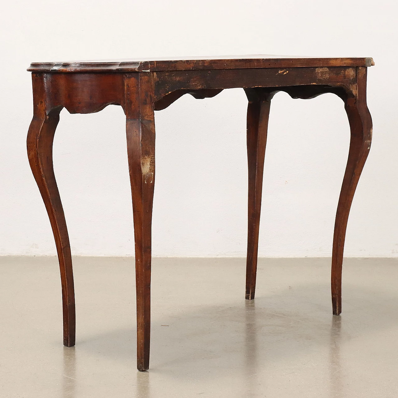 Console in cherry wood with walnut top and wavy legs, 18th century 7