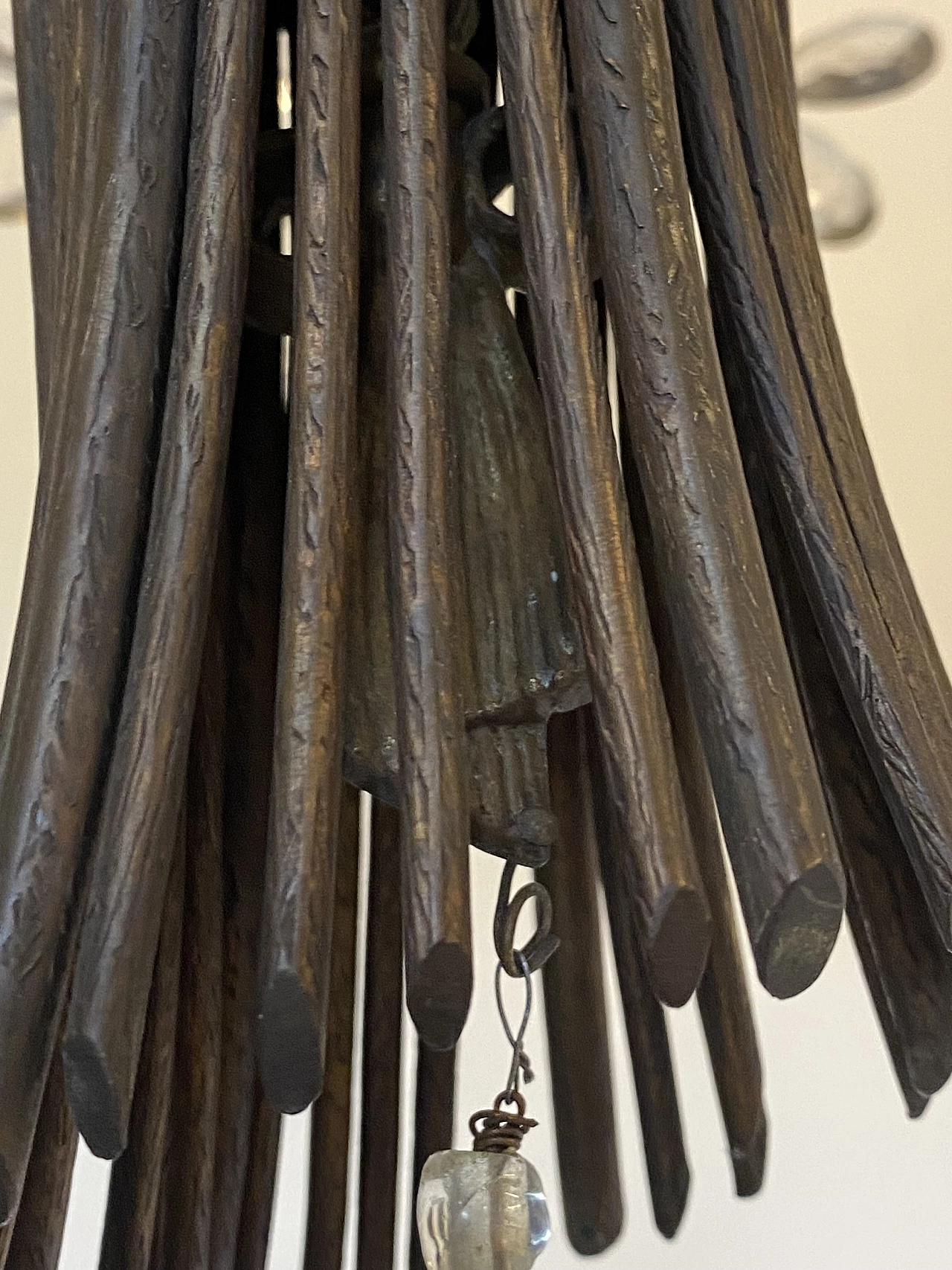 Lampadario a forma di bouquet in bronzo, ottone e vetro, anni '60 8