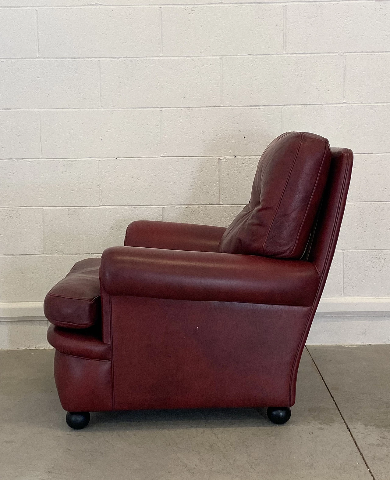 Red leather armchair by Frau, 1980s 1