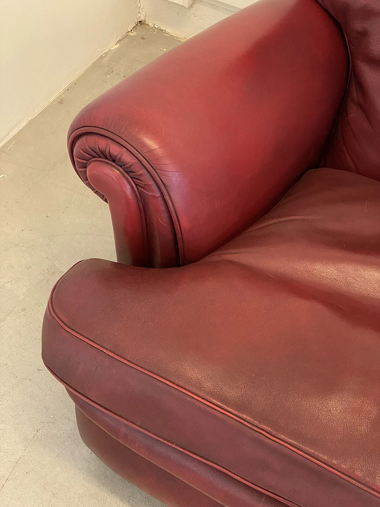 Red leather armchair by Frau, 1980s 7