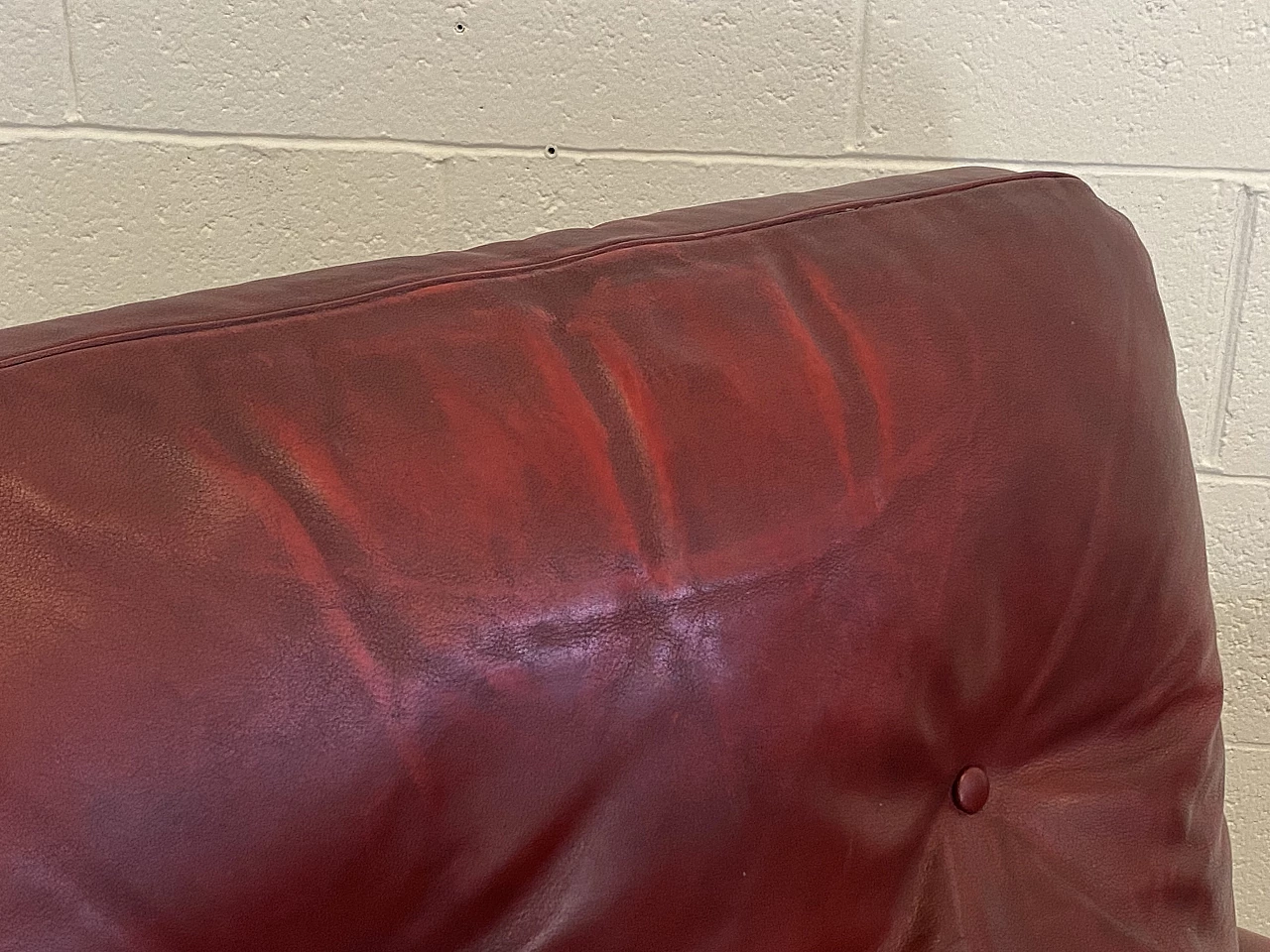 Red leather armchair by Frau, 1980s 12