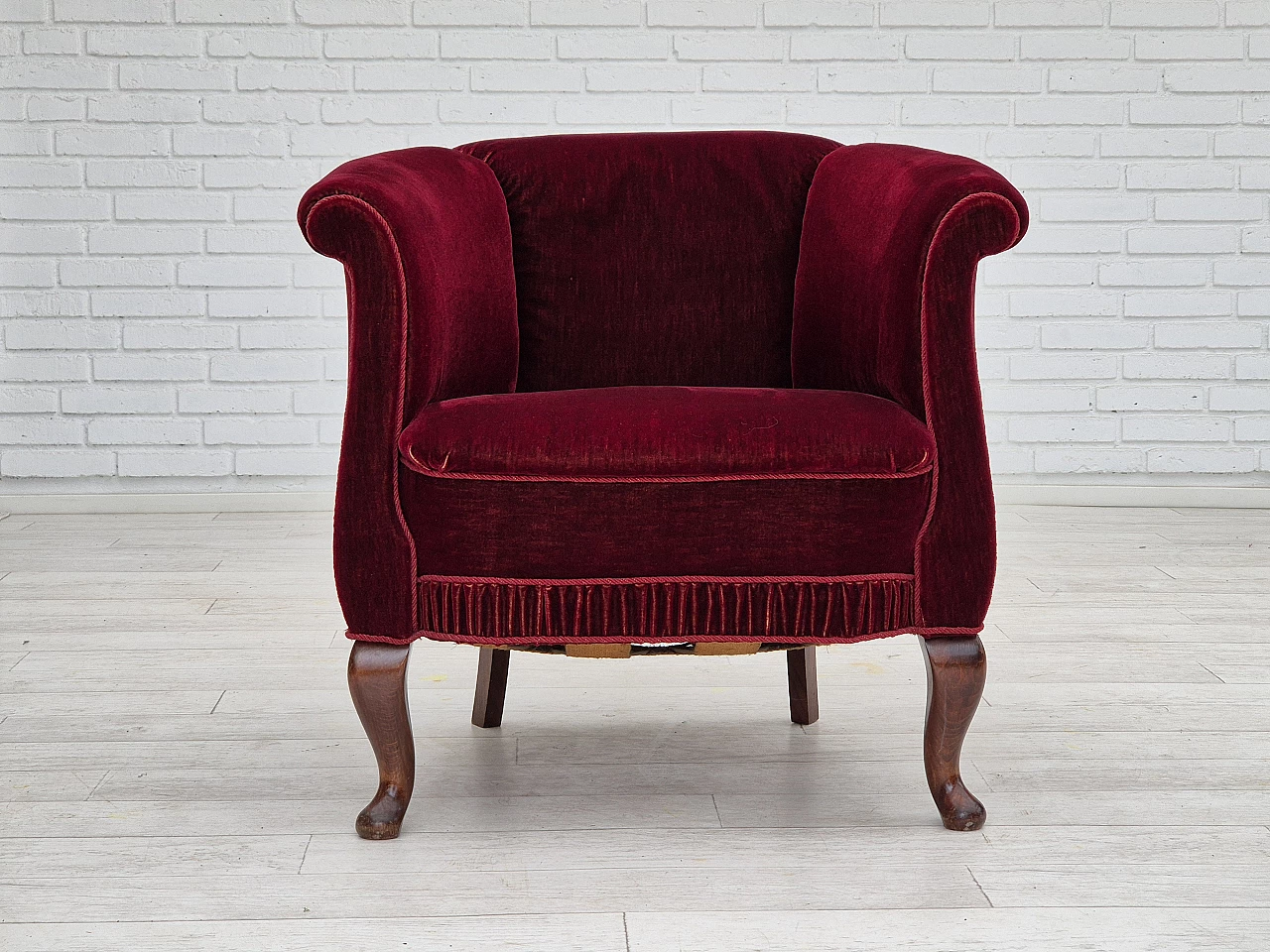 Danish armchair in cherry-red velour and beechwood, 1960s 2