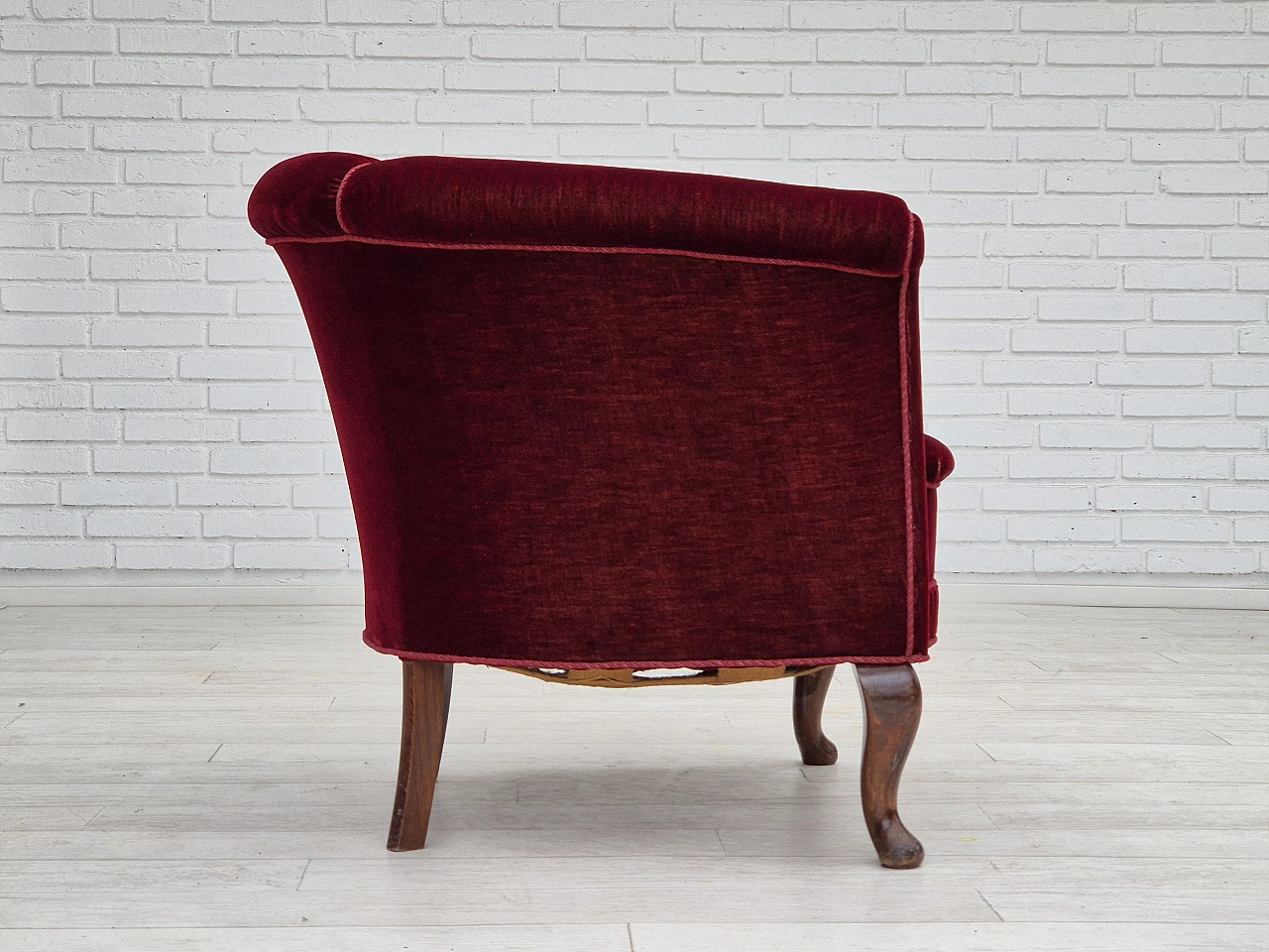 Danish armchair in cherry-red velour and beechwood, 1960s 4