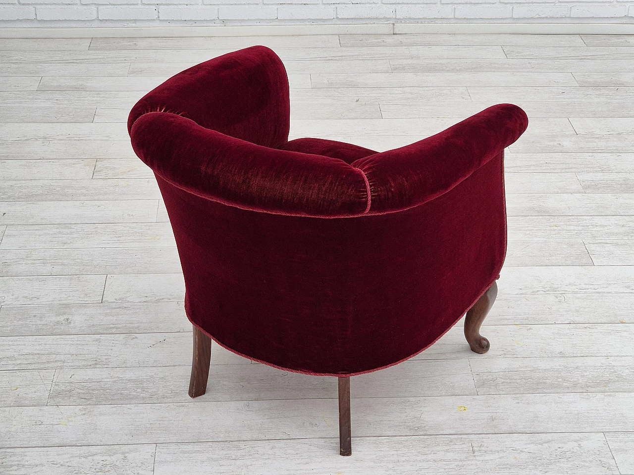 Danish armchair in cherry-red velour and beechwood, 1960s 6