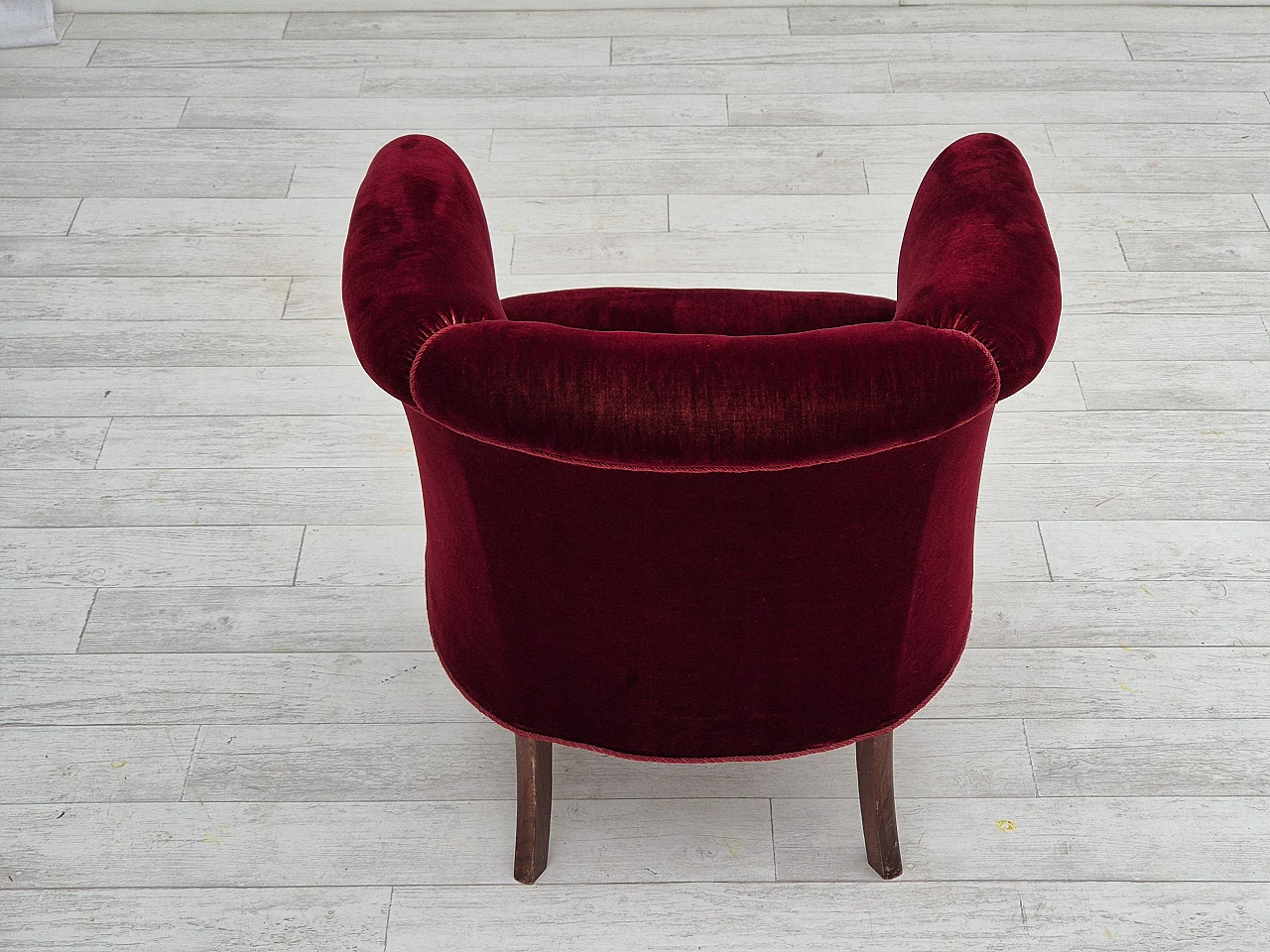 Danish armchair in cherry-red velour and beechwood, 1960s 8