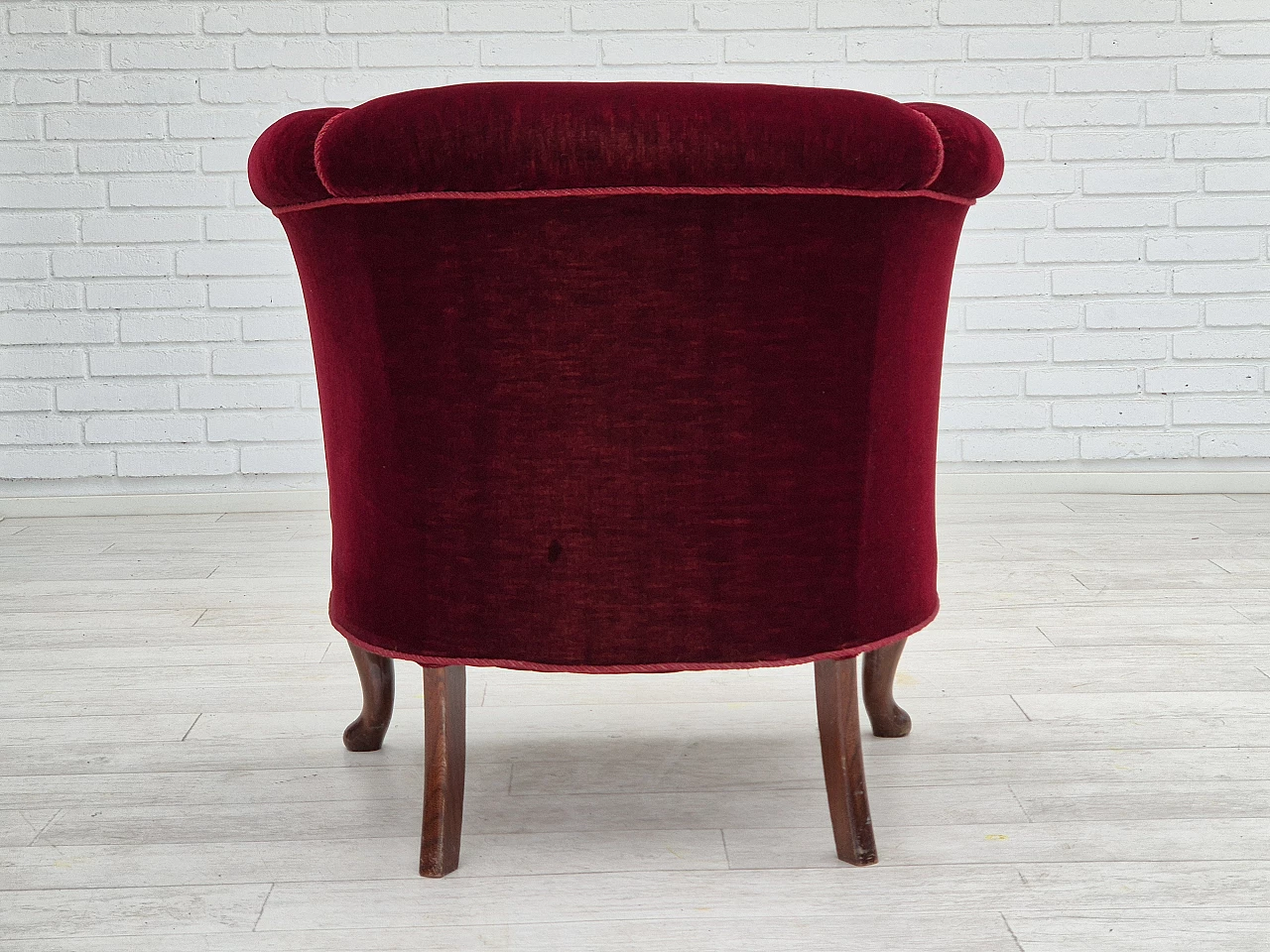 Danish armchair in cherry-red velour and beechwood, 1960s 9