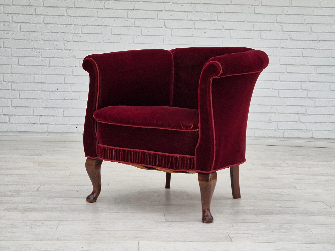 Danish armchair in cherry-red velour and beechwood, 1960s 10