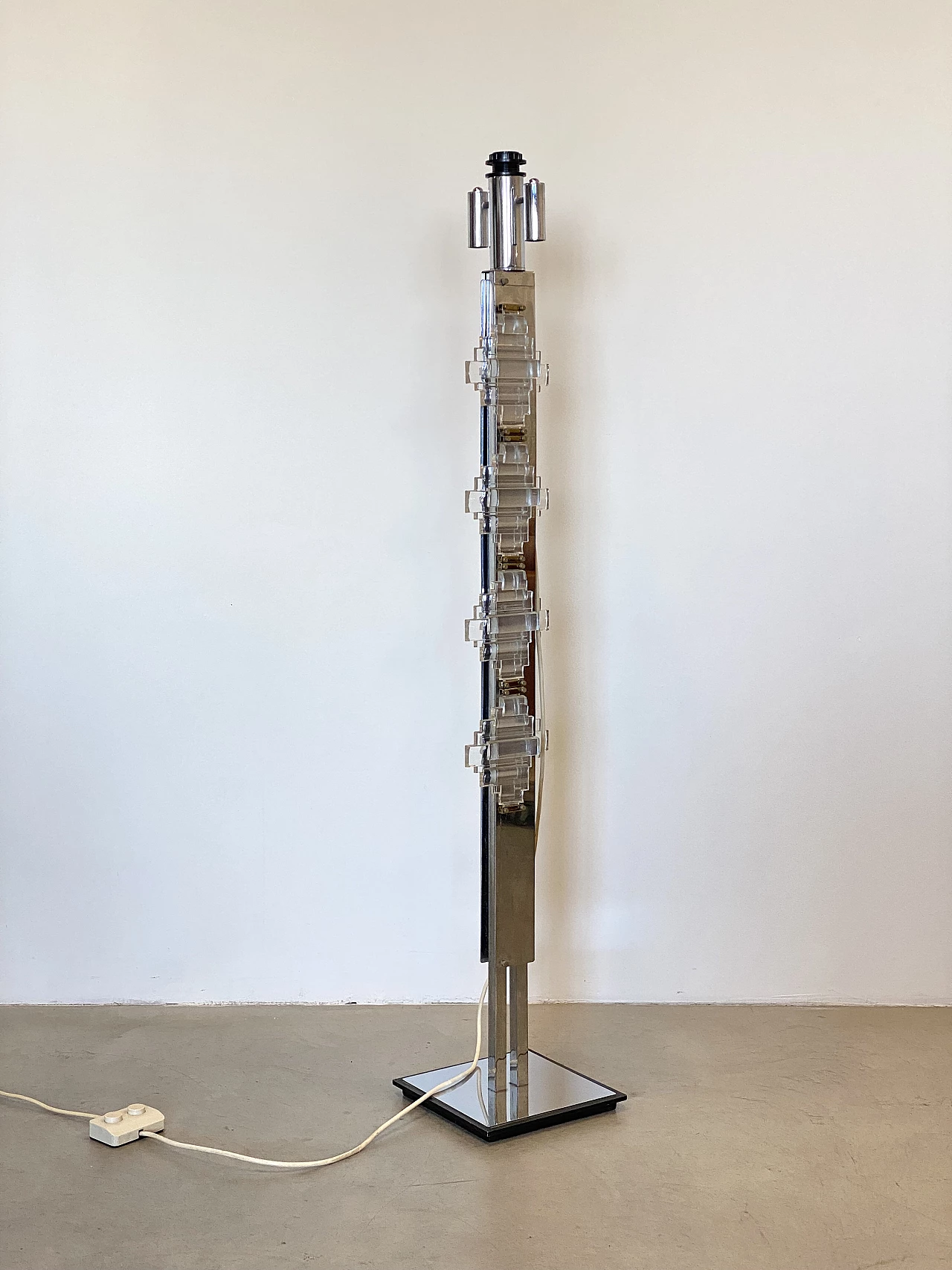 Floor lamp in chromed steel by Gaetano Sciolari, 1970s 1