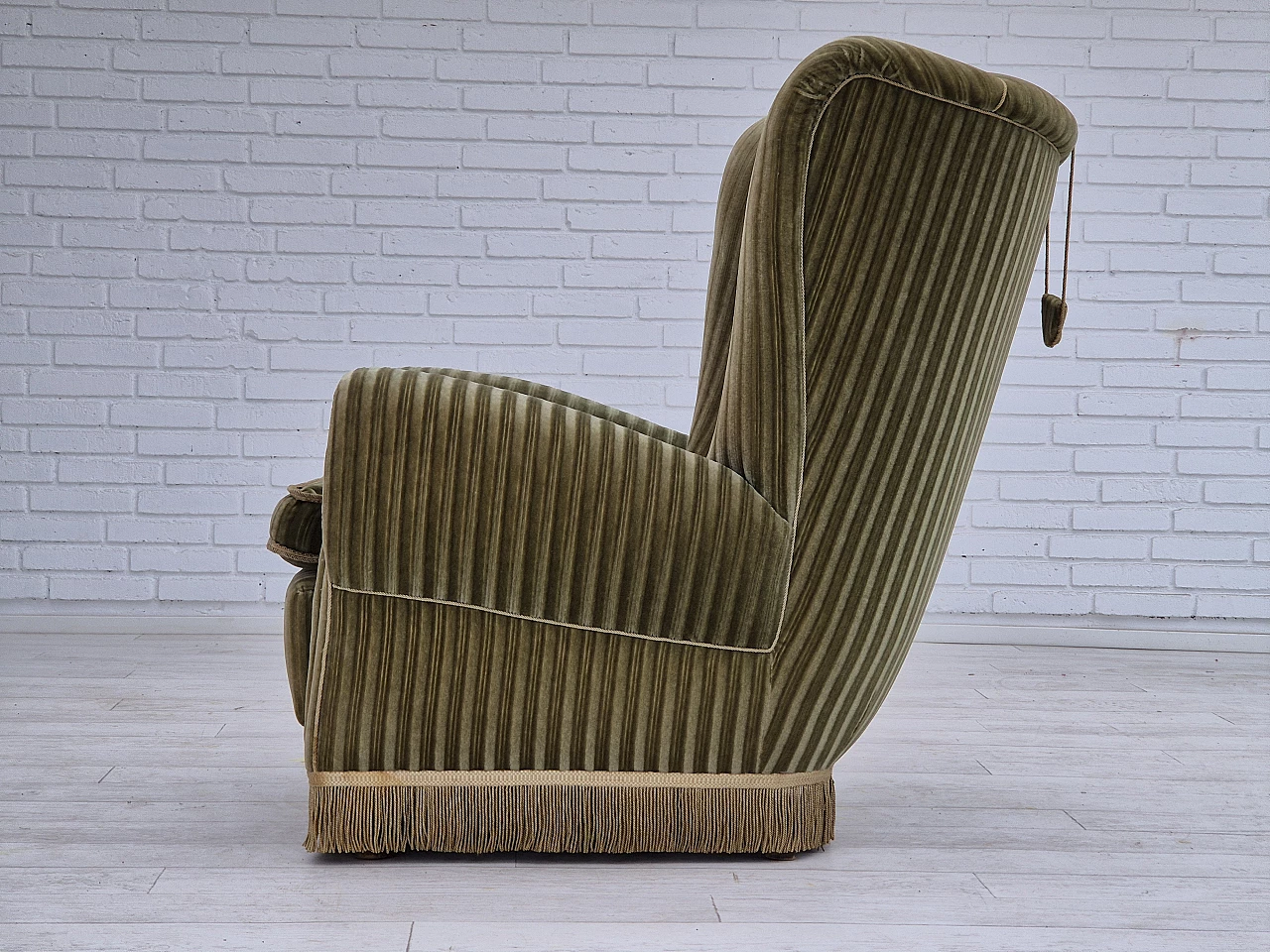 Danish green velvet armchair with high back, 1960s 12