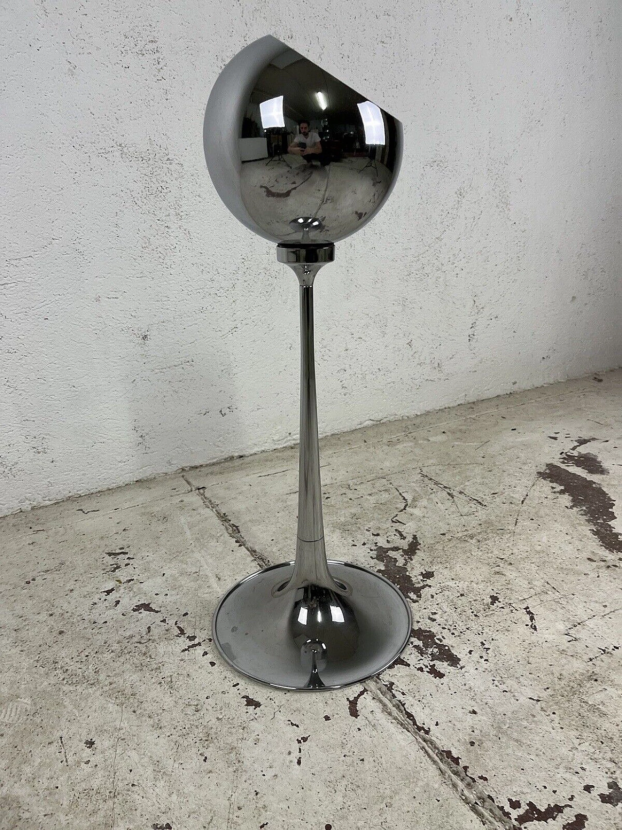 Posacenere da terra Space Age in acciaio di Reggiani, anni '60 4