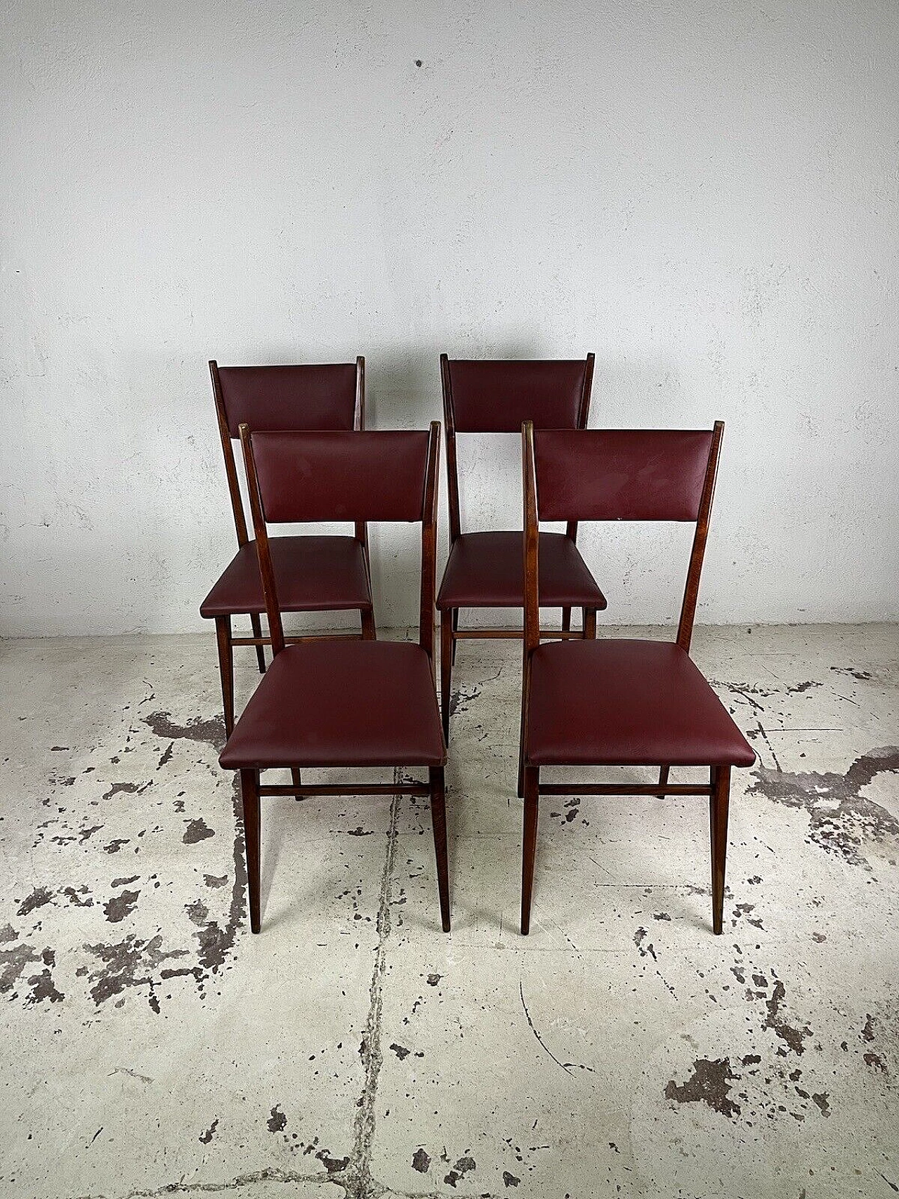 4 Chairs in wood and burgundy leatherette, 1950s 2