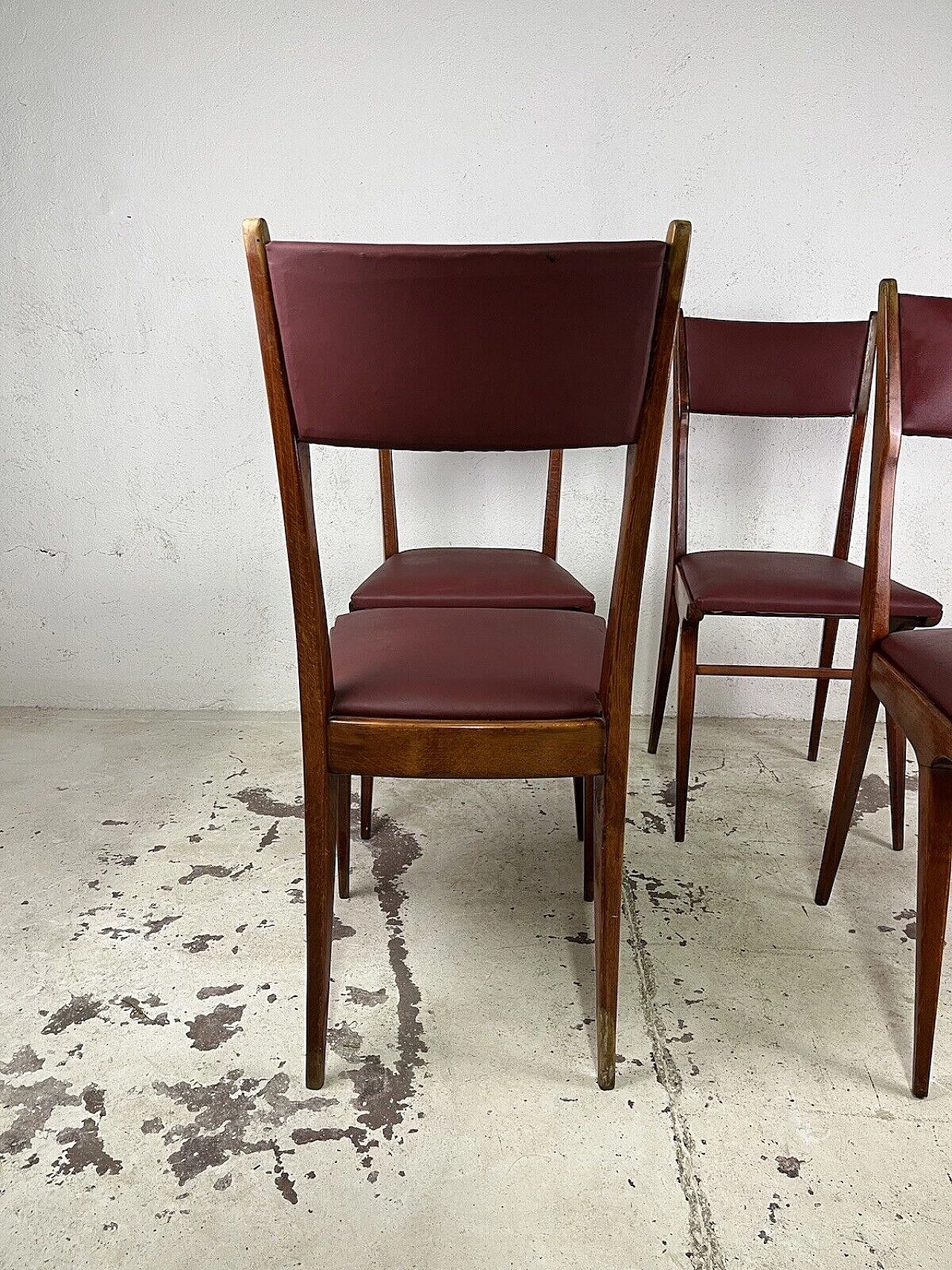 4 Chairs in wood and burgundy leatherette, 1950s 11